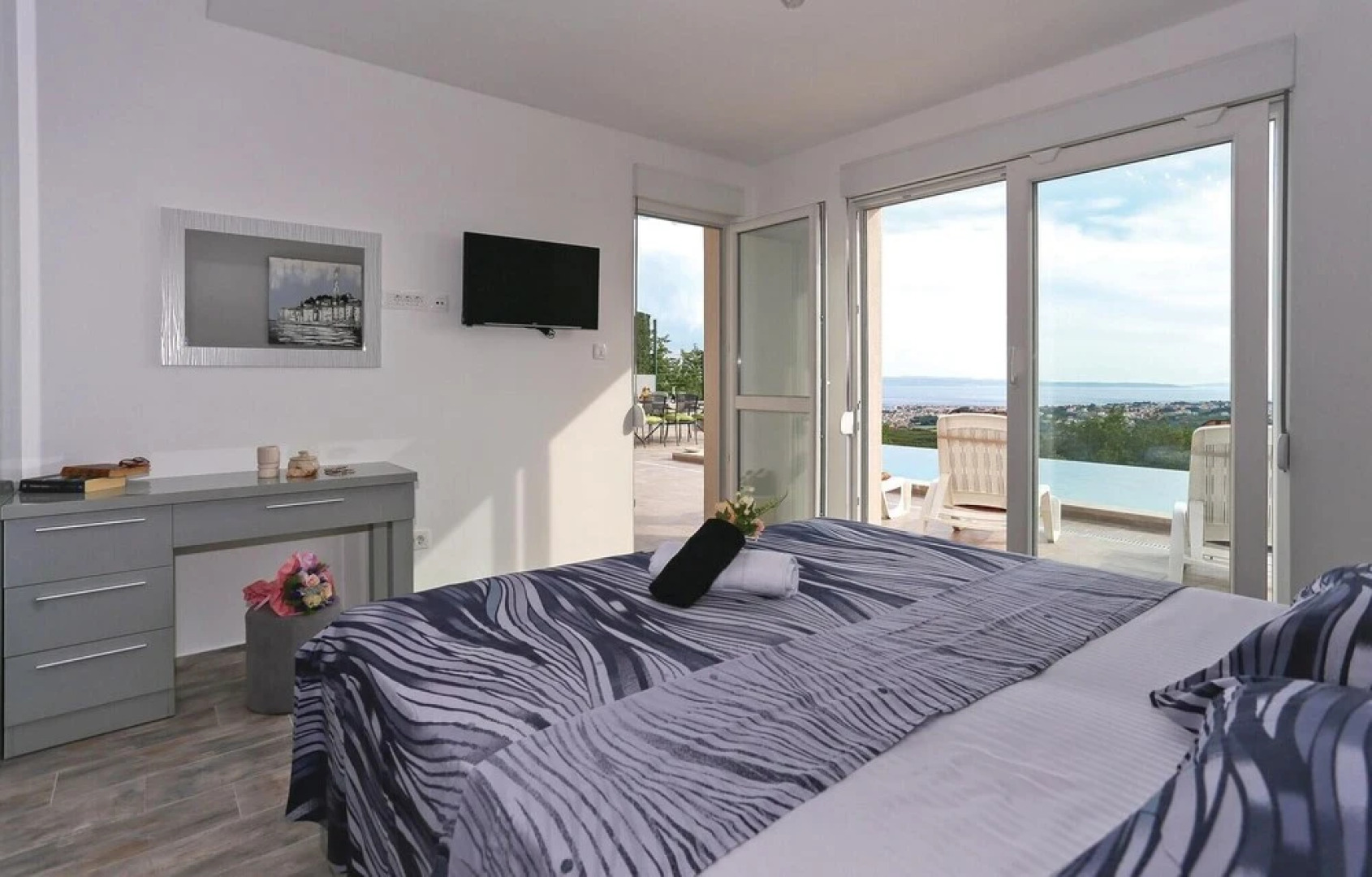 Stunning Home in Kucine With Wifi and 4 Bedrooms