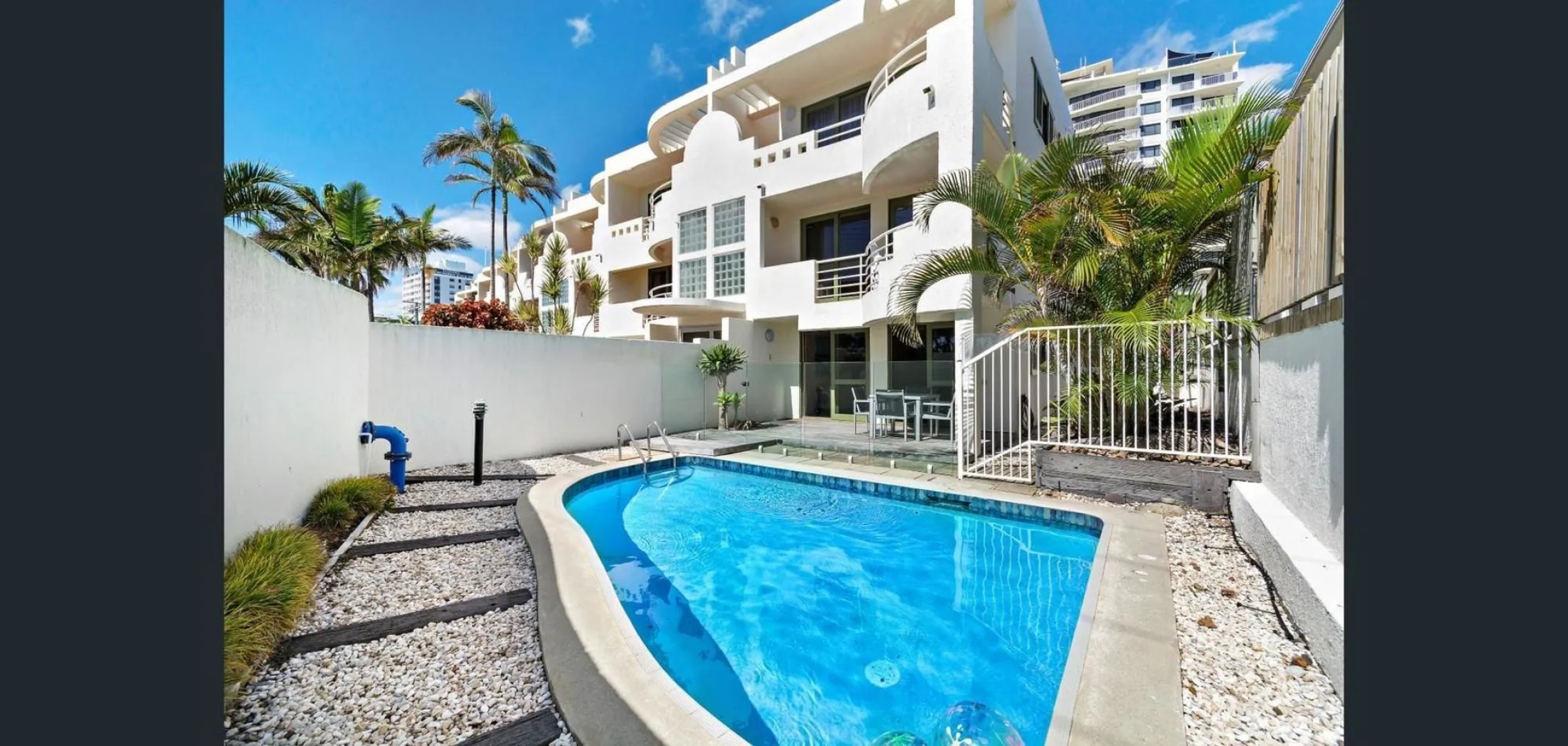 Camargue Beachfront Apartments