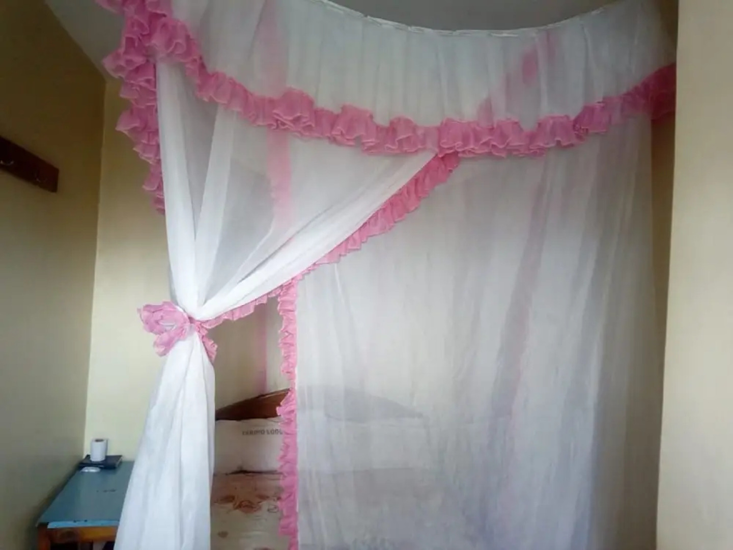 Tarino Bar And Lodging