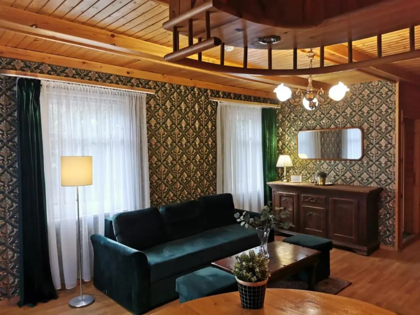 TRAKŲ SLĖNIS svečių namai "Trakai Walley" lake view Guest House