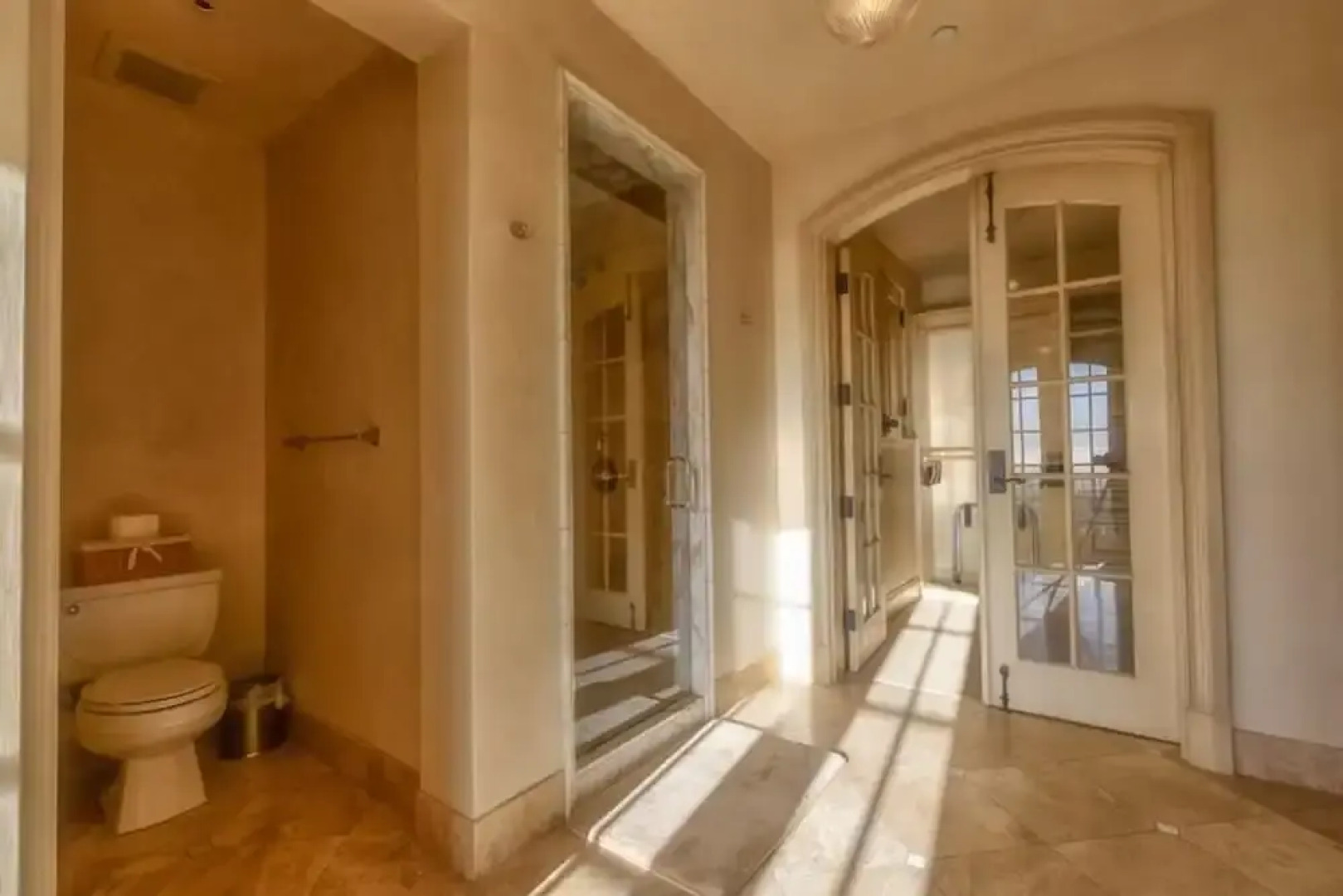 LX1 Chateau D' Renaitre Estate - Carmel-by-the-sea