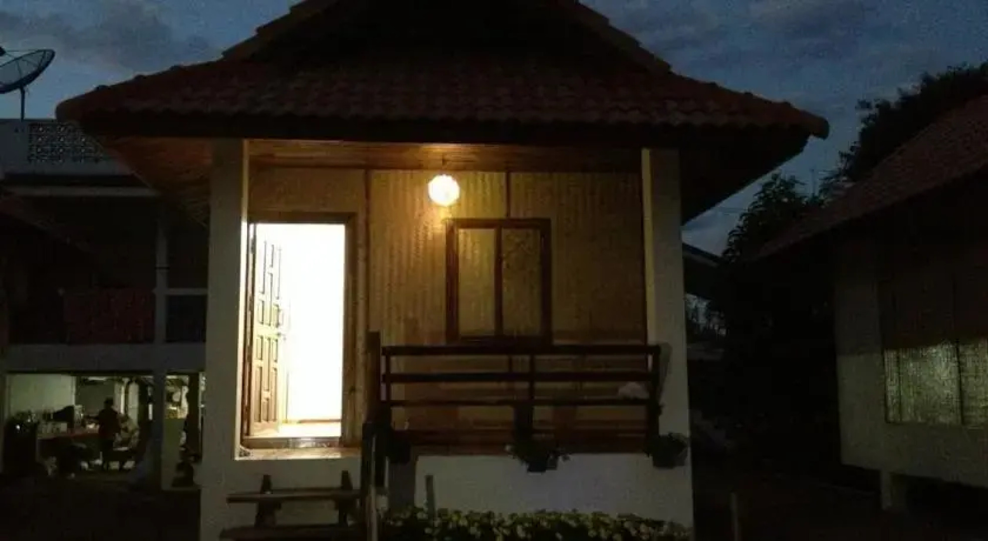 Huean Berng Nam Khong Resort