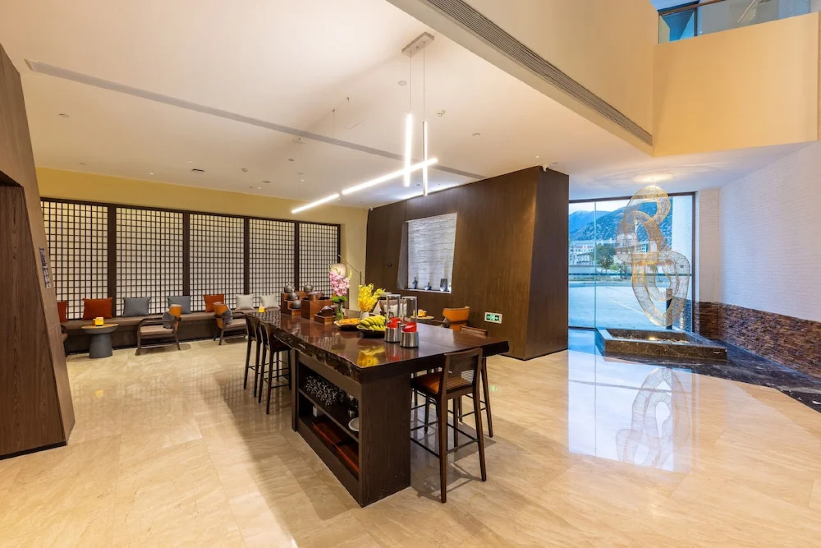 JOVE MOUNTAIN UrCove Nyingchi Hotel