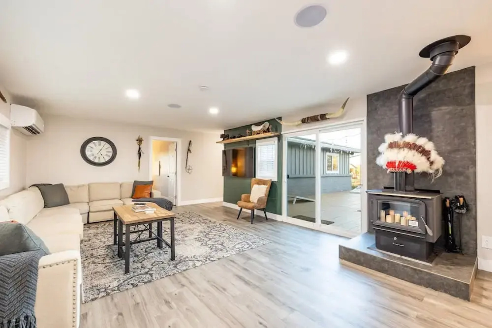 Spacious 4BR Home Near Grand Canyon Sleeps 10