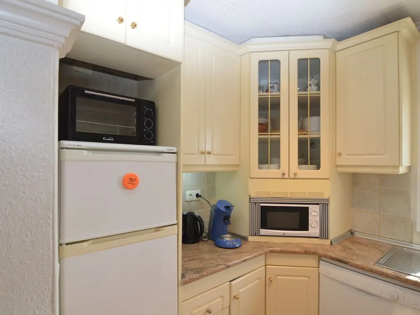 Luxurious Villa in La Escuera with Swimming Pool