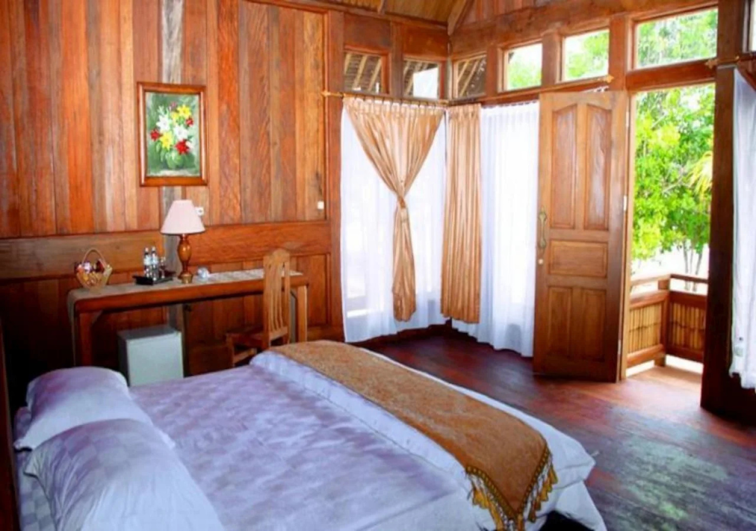 Wakatobi Patuno Diving & Beach Resort