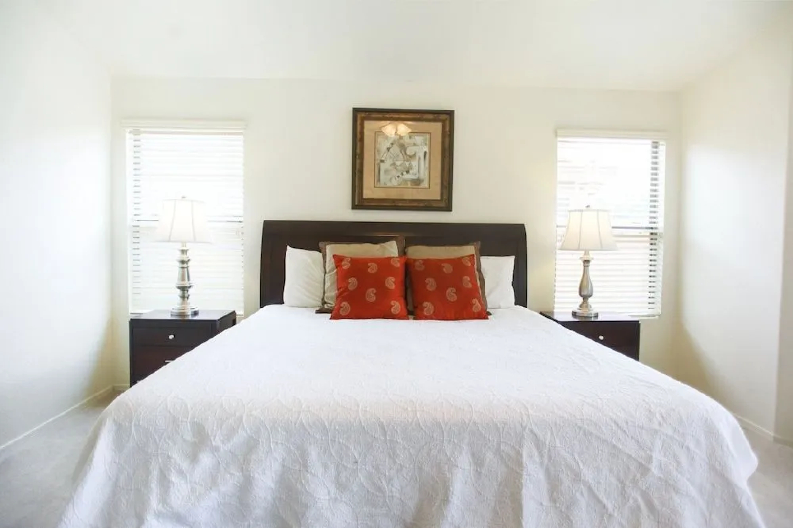 Near Great Shopping & Dining! Pool Table & Games!