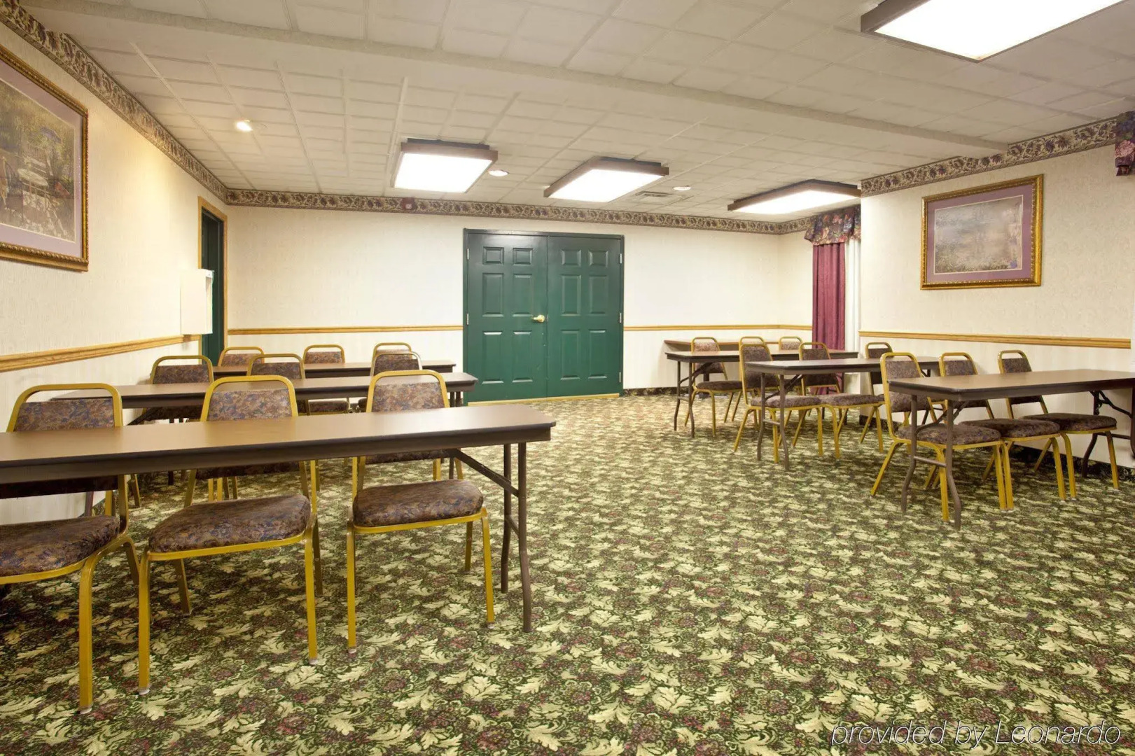 Country Inn & Suites by Radisson, Fairborn South, OH