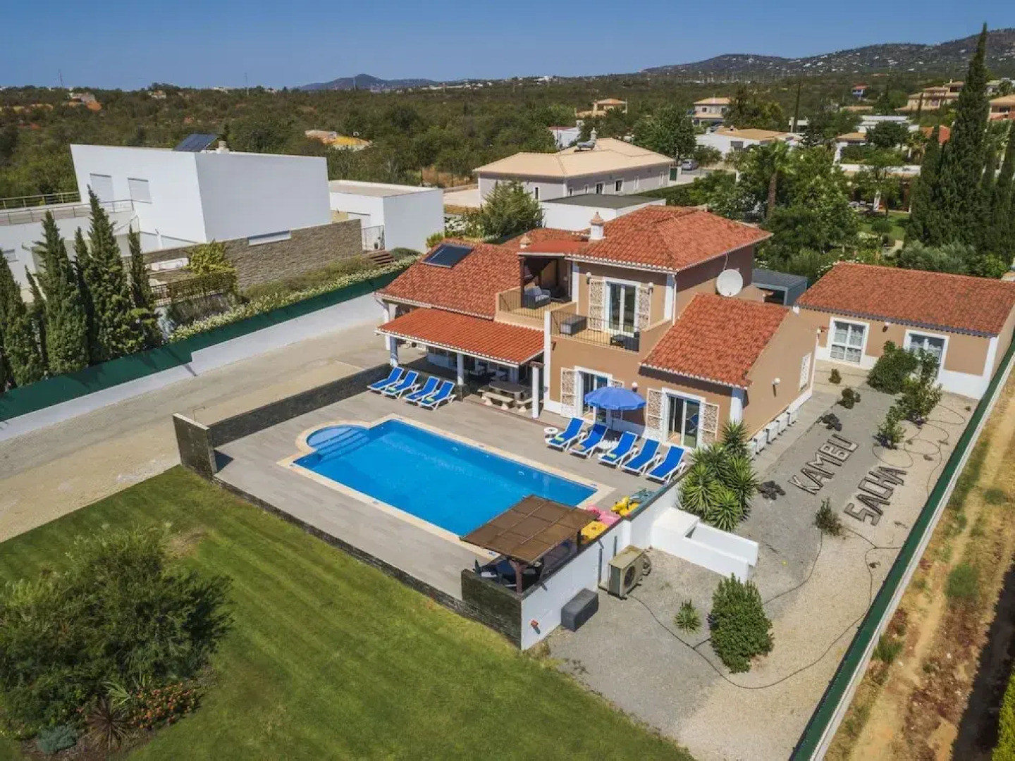 Villa Kambu Quelfes in Quelfes