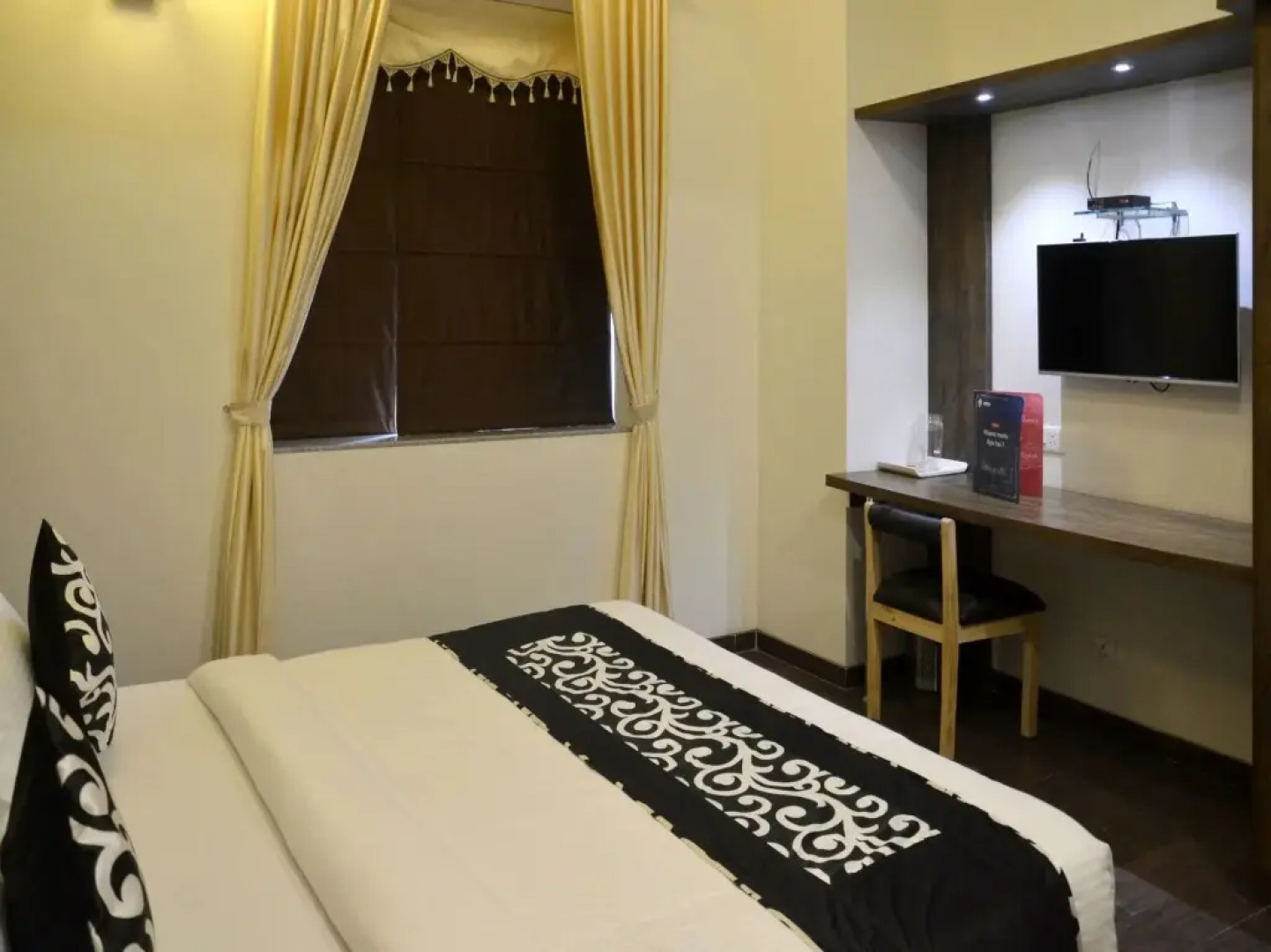 OYO 24232 Mj International