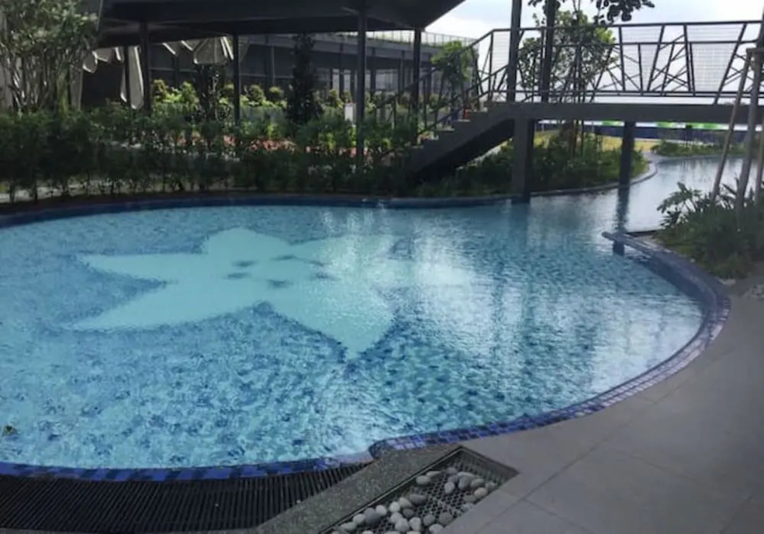 M Premium Petalz Residence