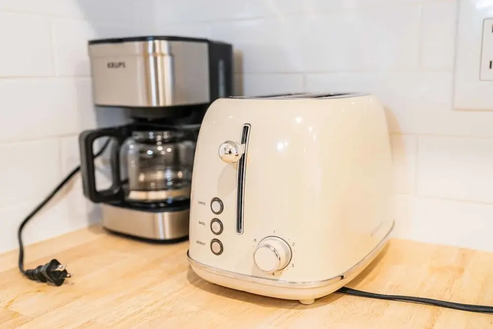 Chic Historic Route 66 Home - Ideal for Relaxation