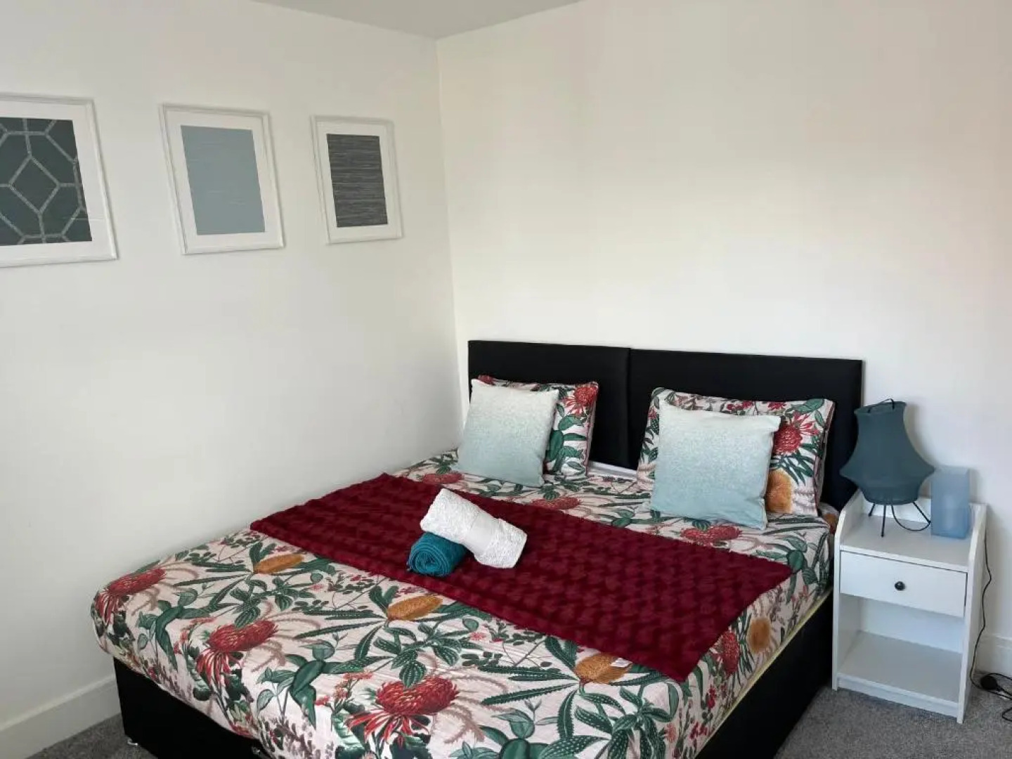 Modern Apartment, Castle View Rochester, England