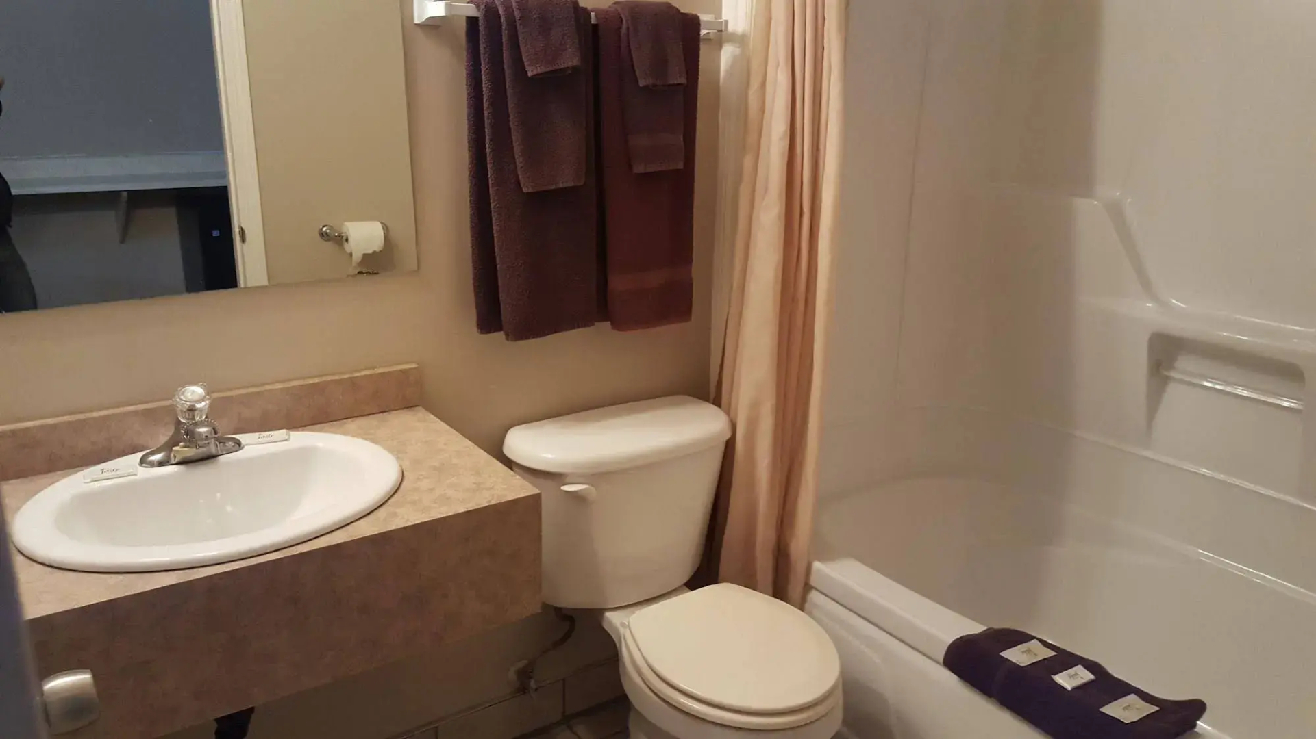 Aspen Motor Inn