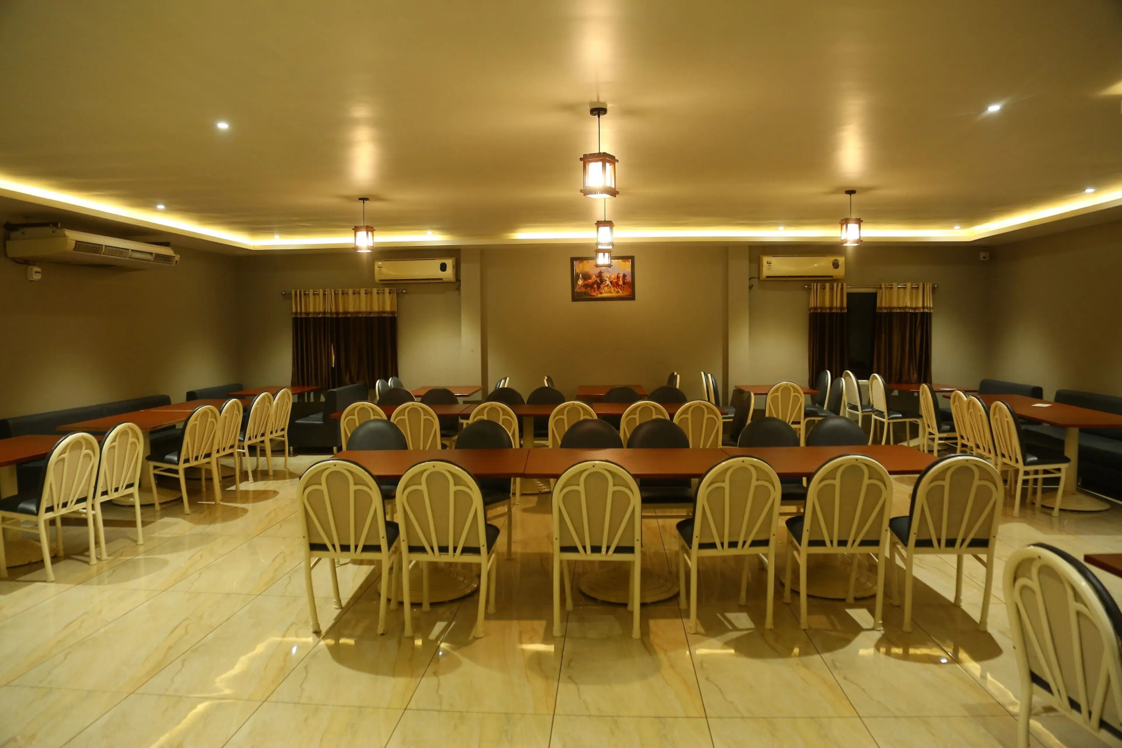 Hotel Natraj & Resort