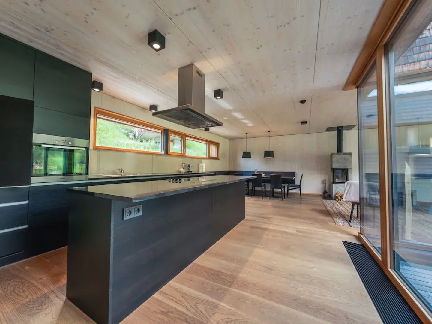 Chalet Resort Near Lake