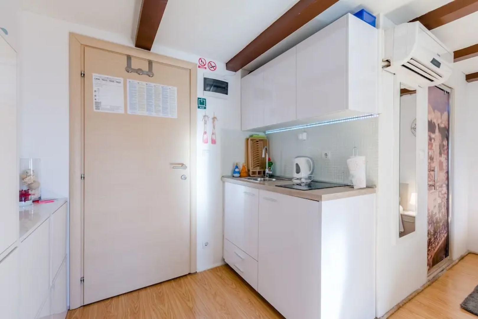 Studio Apartments Sv. Duje