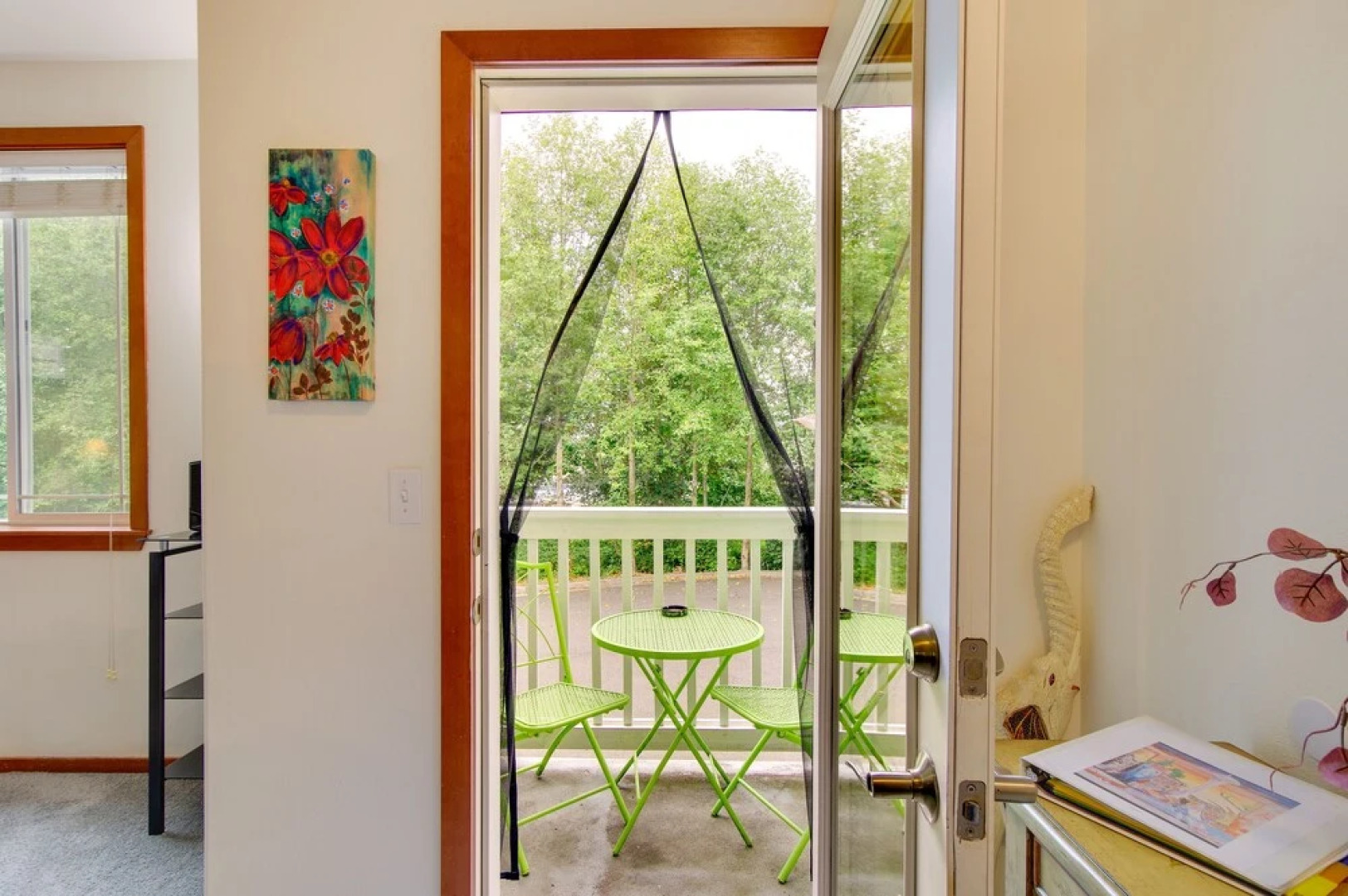 Wfh-friendly Townhome Rental Near Ferry in Everett