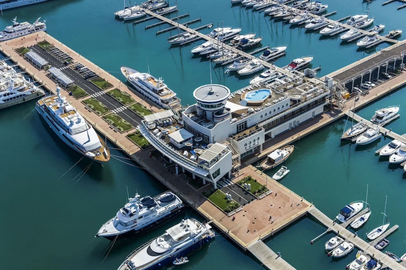 Albergo Yacht Club Marina di Loano