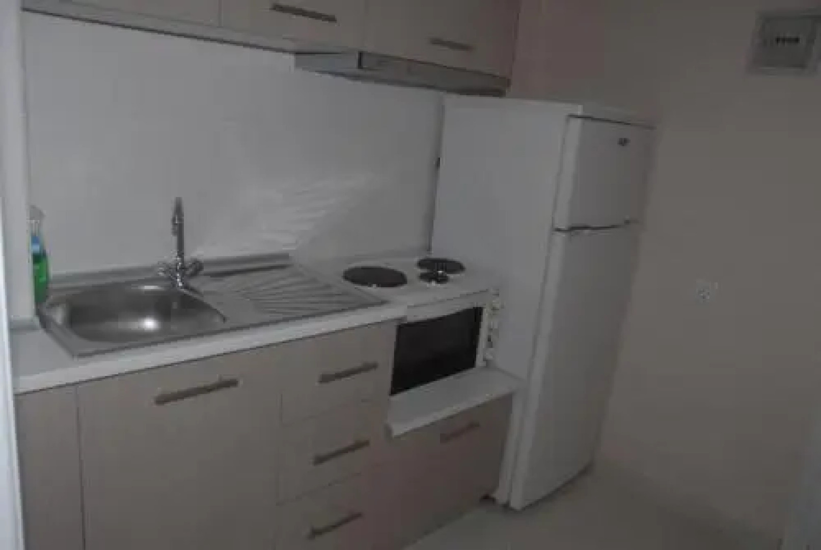 Eleni Kandilari Rooms