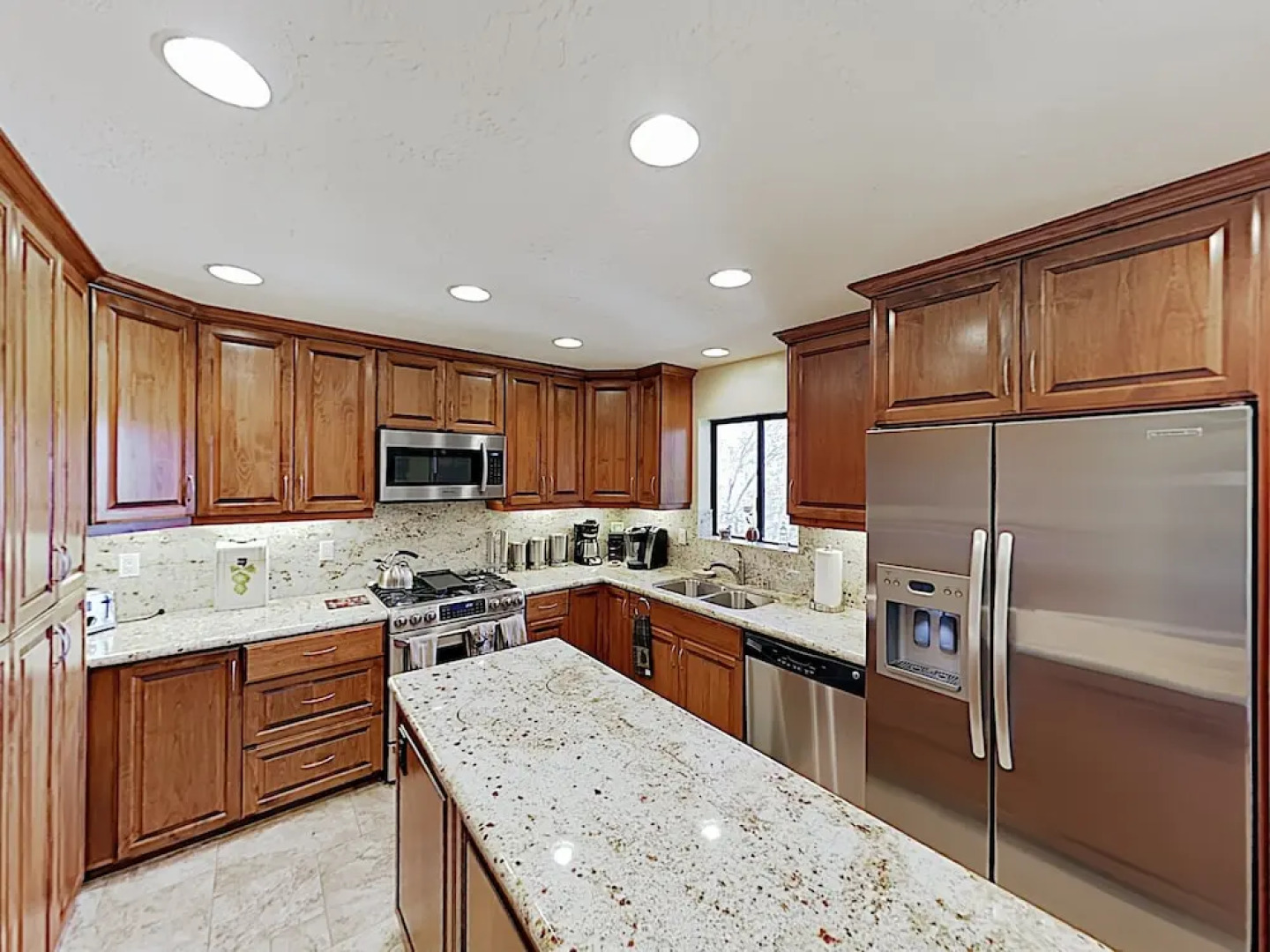 New Listing! Wooded , Decks & Sledding Hill 4 Bedroom Home