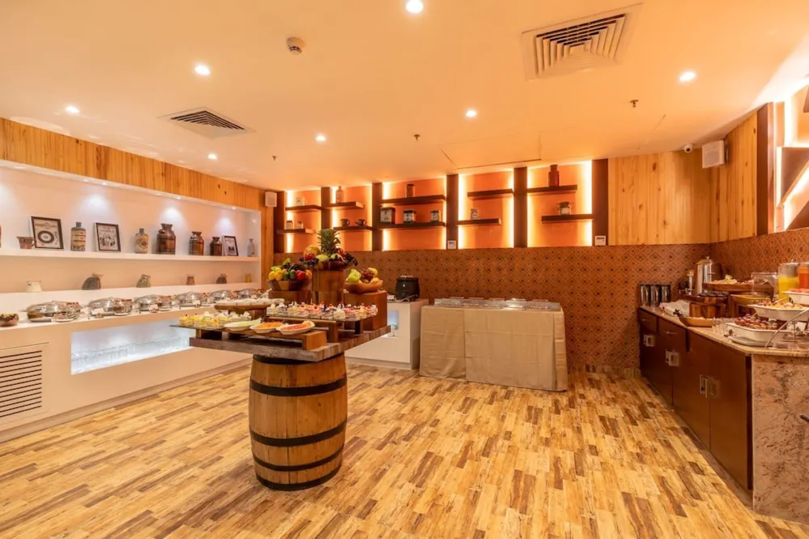 Divine Clarks Inn Suites