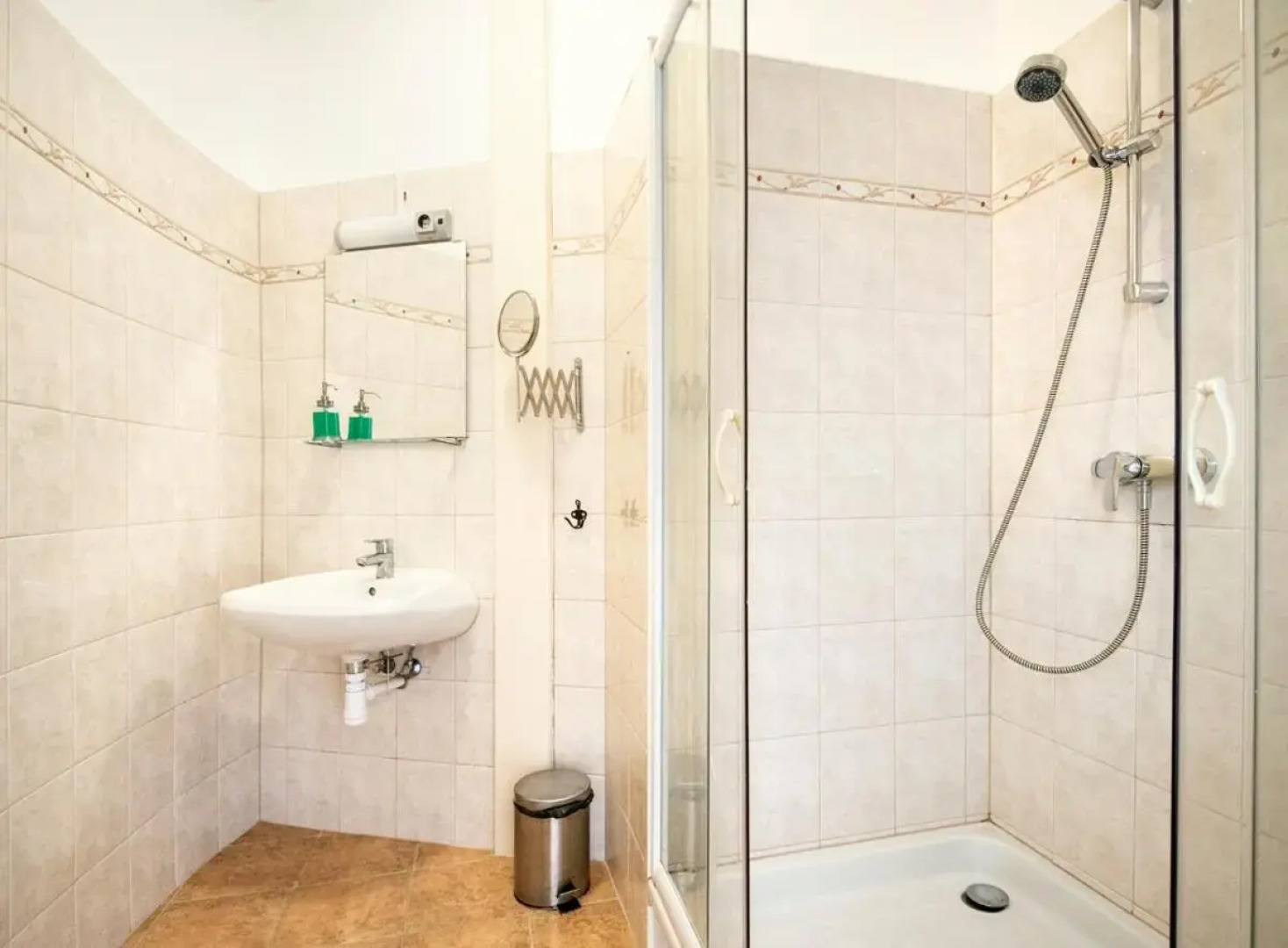 Pilisi Borház-Étterem & Panzió