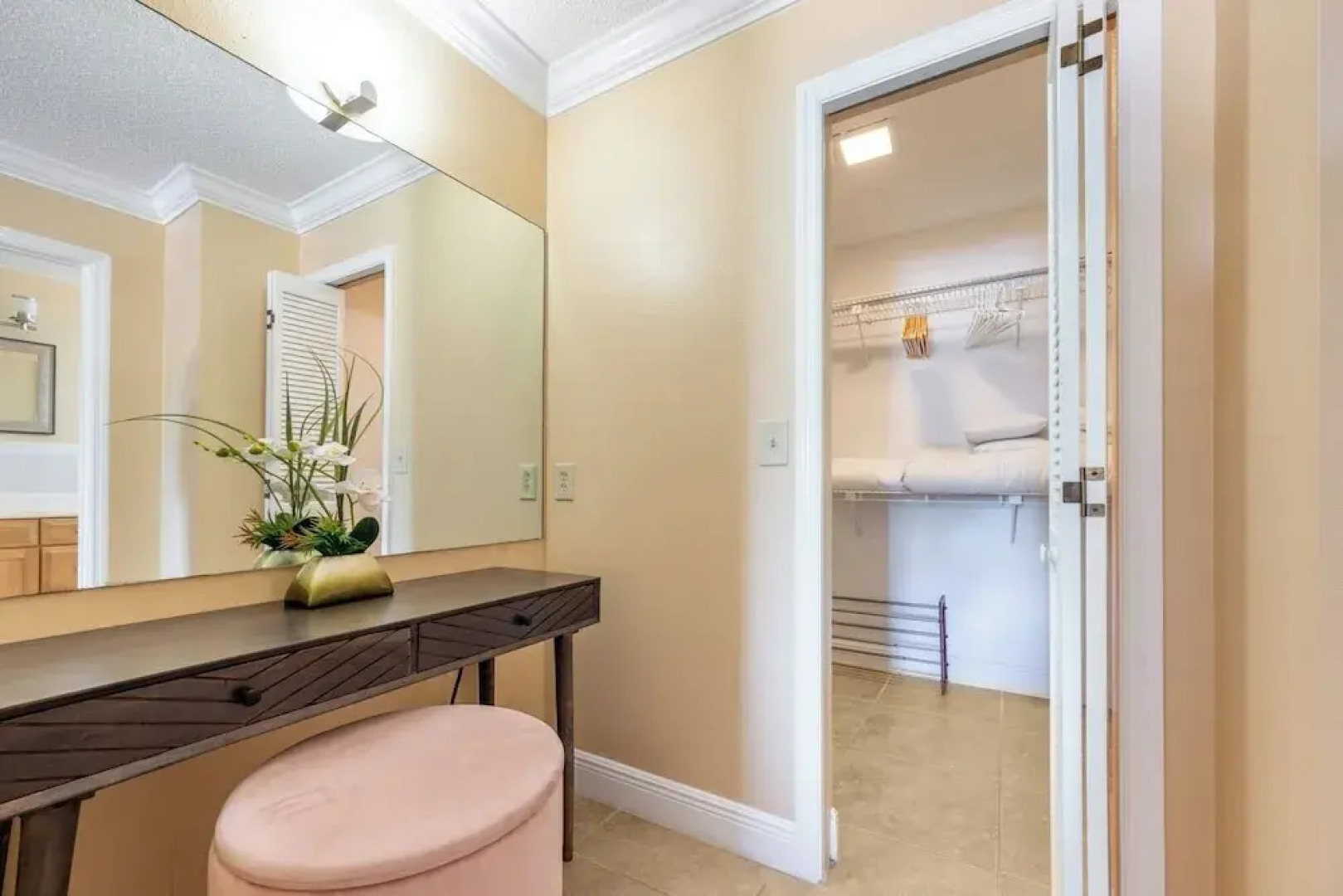 Renovated 3BR Dog Friendly Pond View W/D