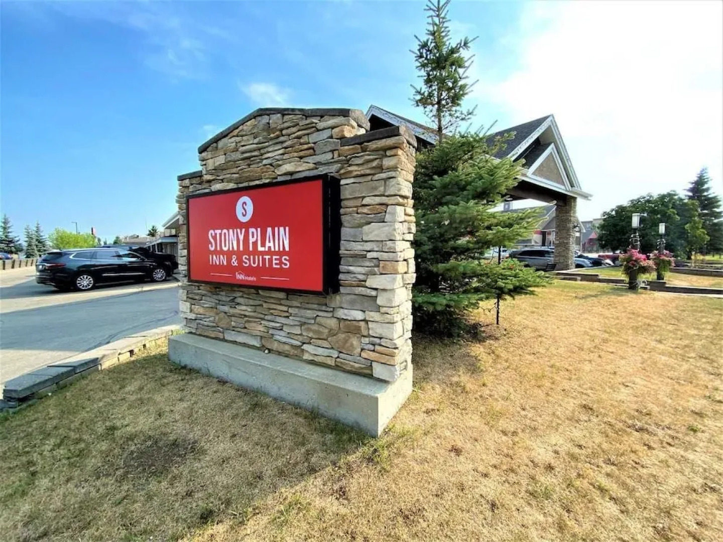 Stony Plain Inn And Suites