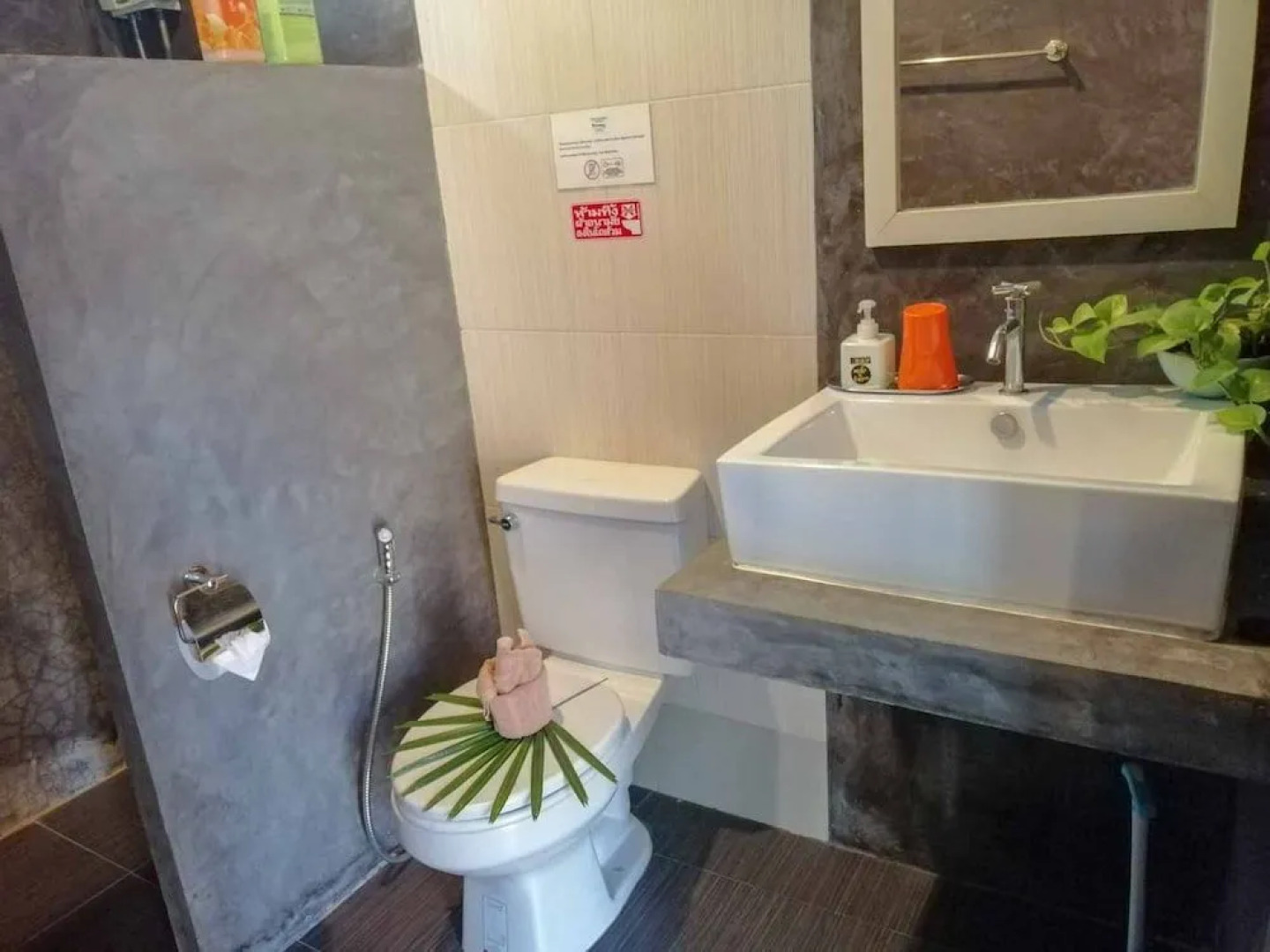 Mekong Riverside Resort & Camping