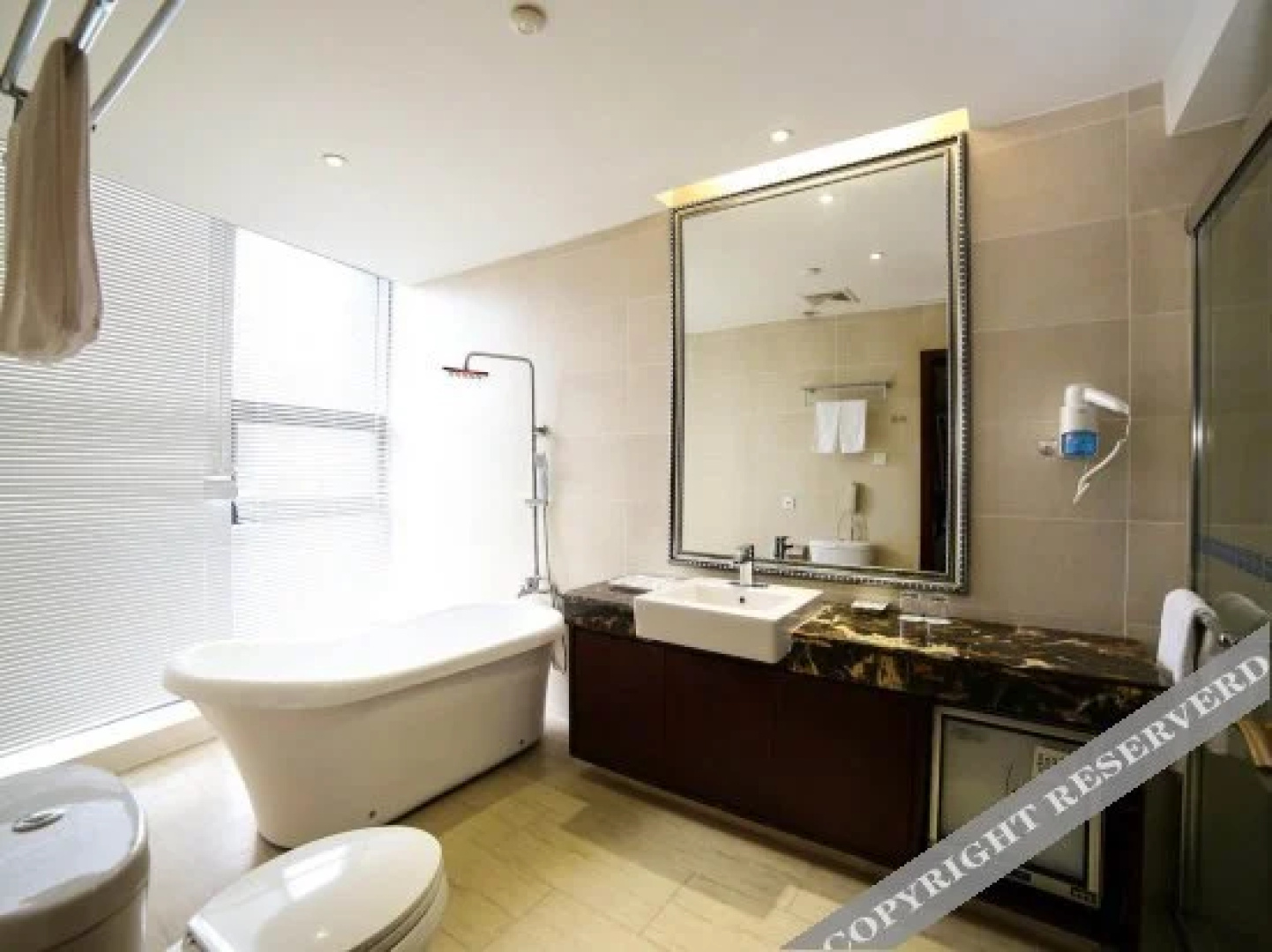 Qinglongwan International Hotel