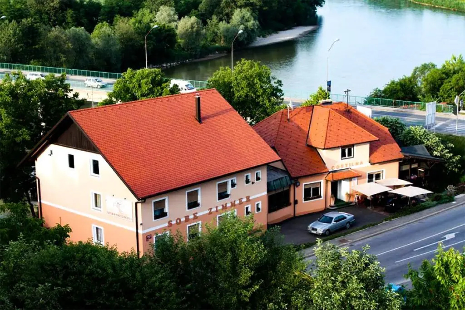 Guesthouse ob Sotočju Budič