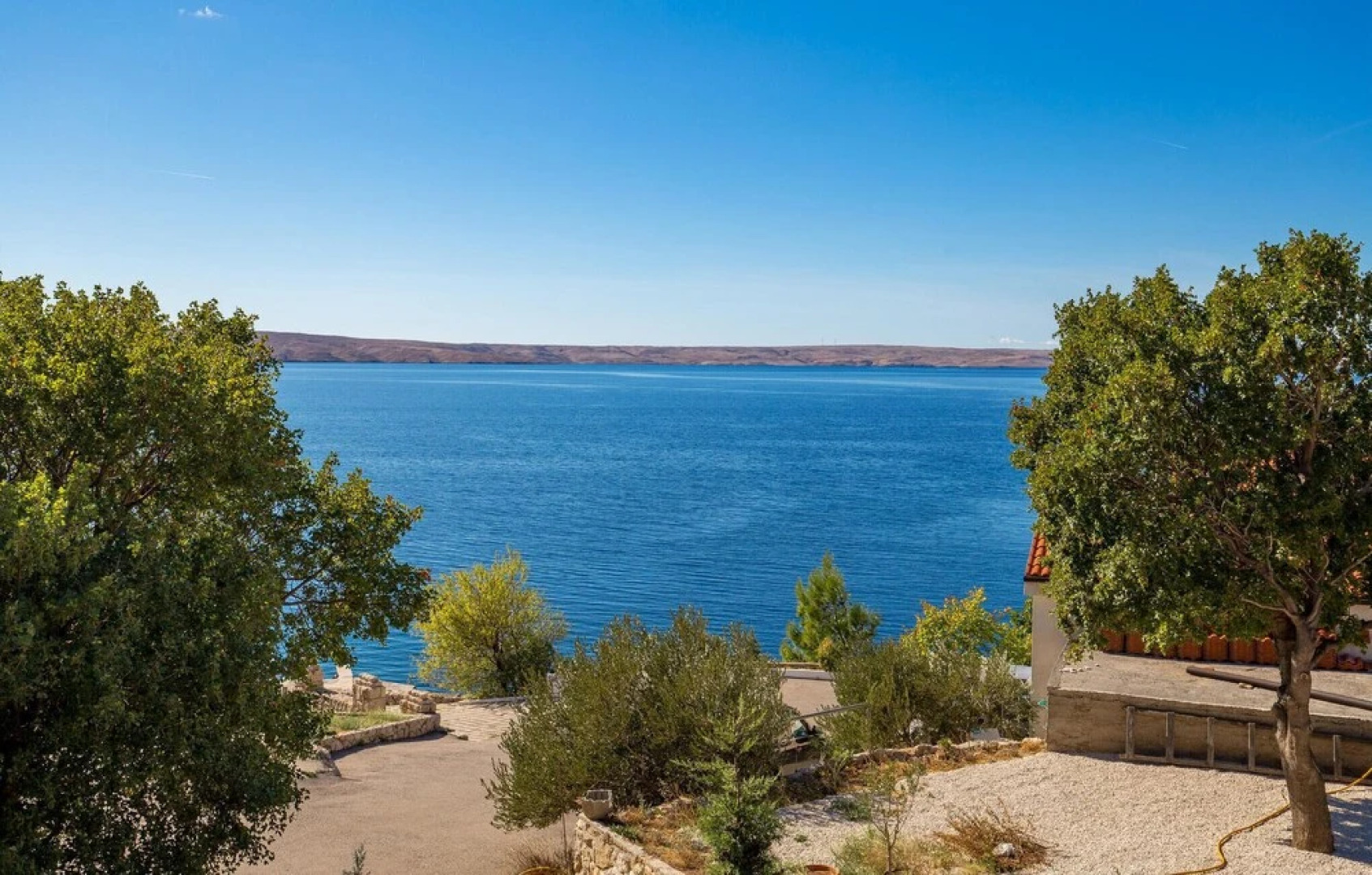 Beautiful Home in Lukovo Sugarje With Wifi and 2 Bedrooms