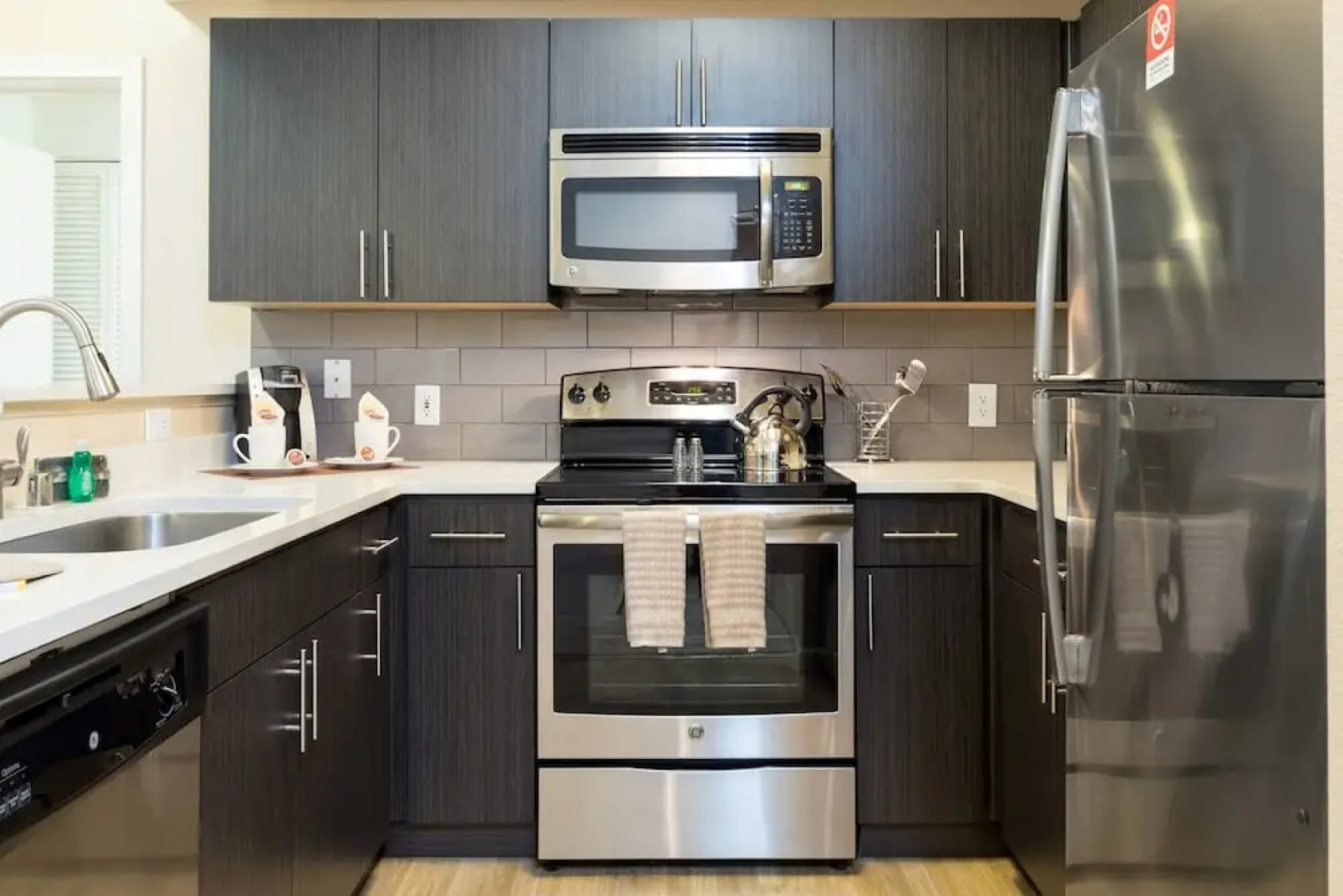 Global Luxury Suites in San Ramon