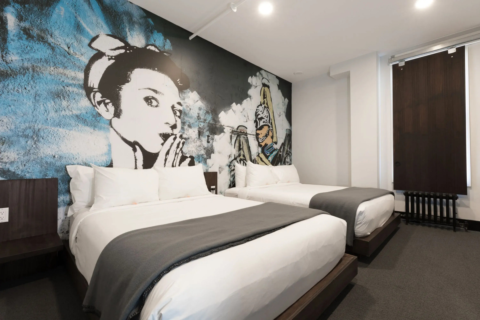 Crash Hotel Downtown Edmonton