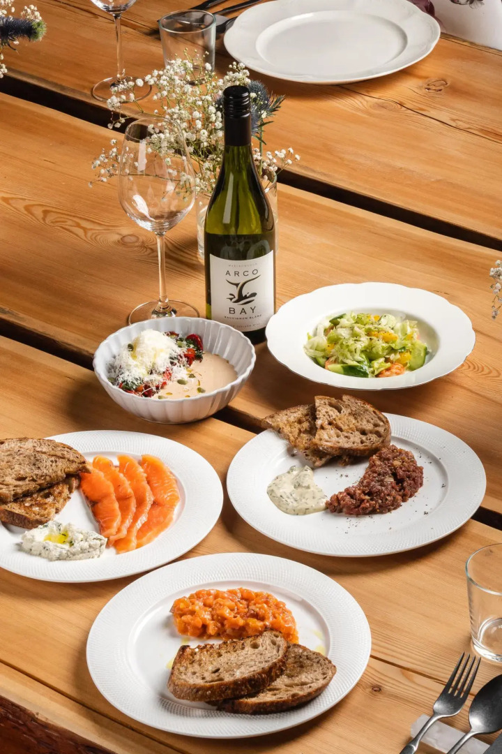 Khan Glamping Goloustnoye (Хан Глэмпинг Голоустное)