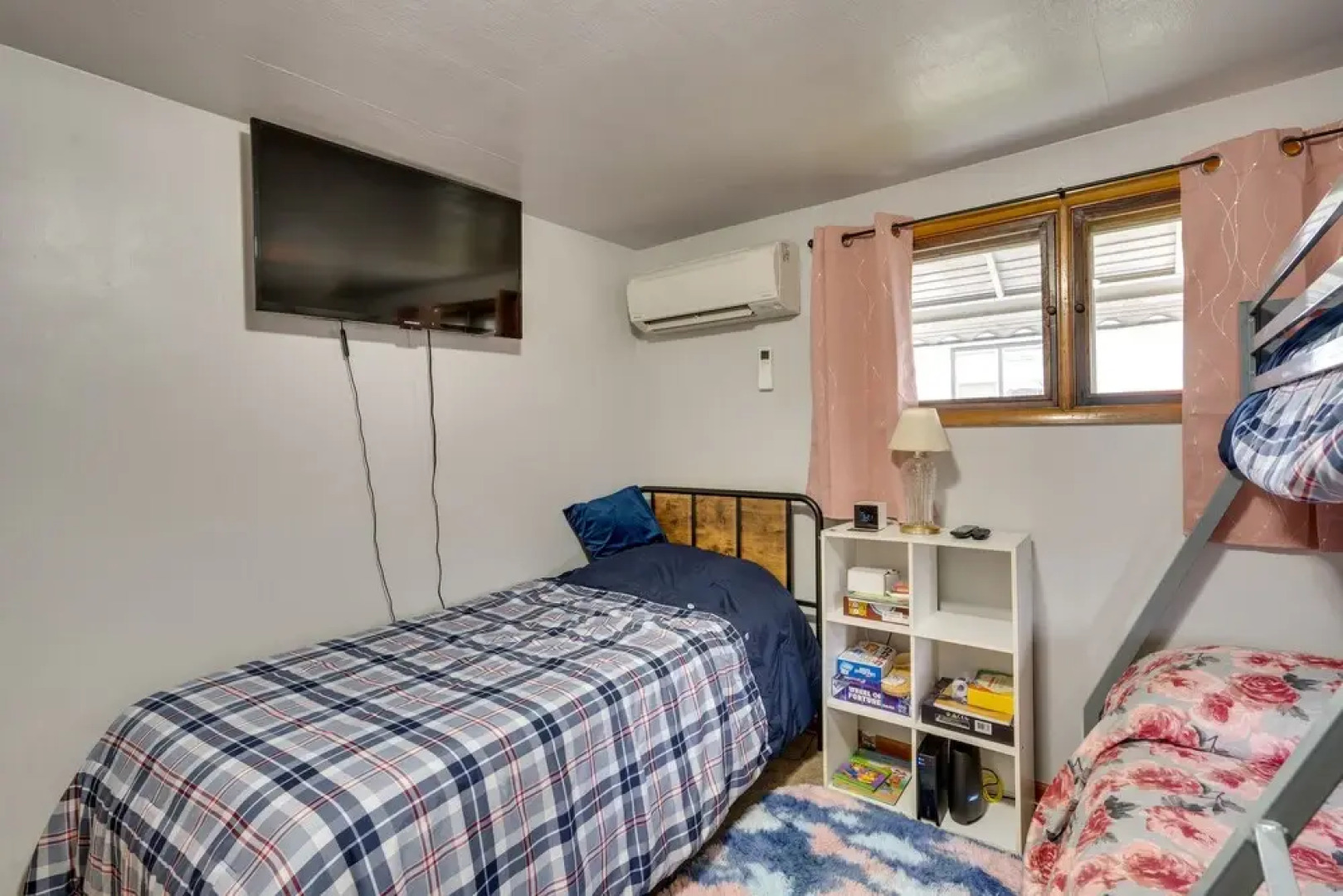 Pet-friendly Ohio Retreat w/ Patio & Fire Pit!