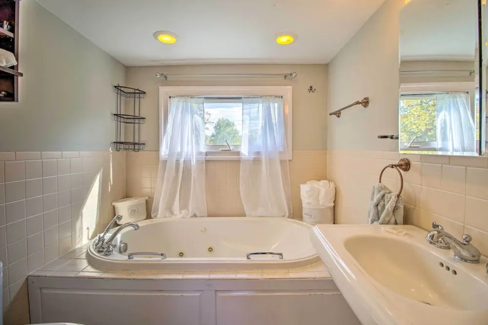 Front Royal Retreat ~ 1 Mi to National Park!