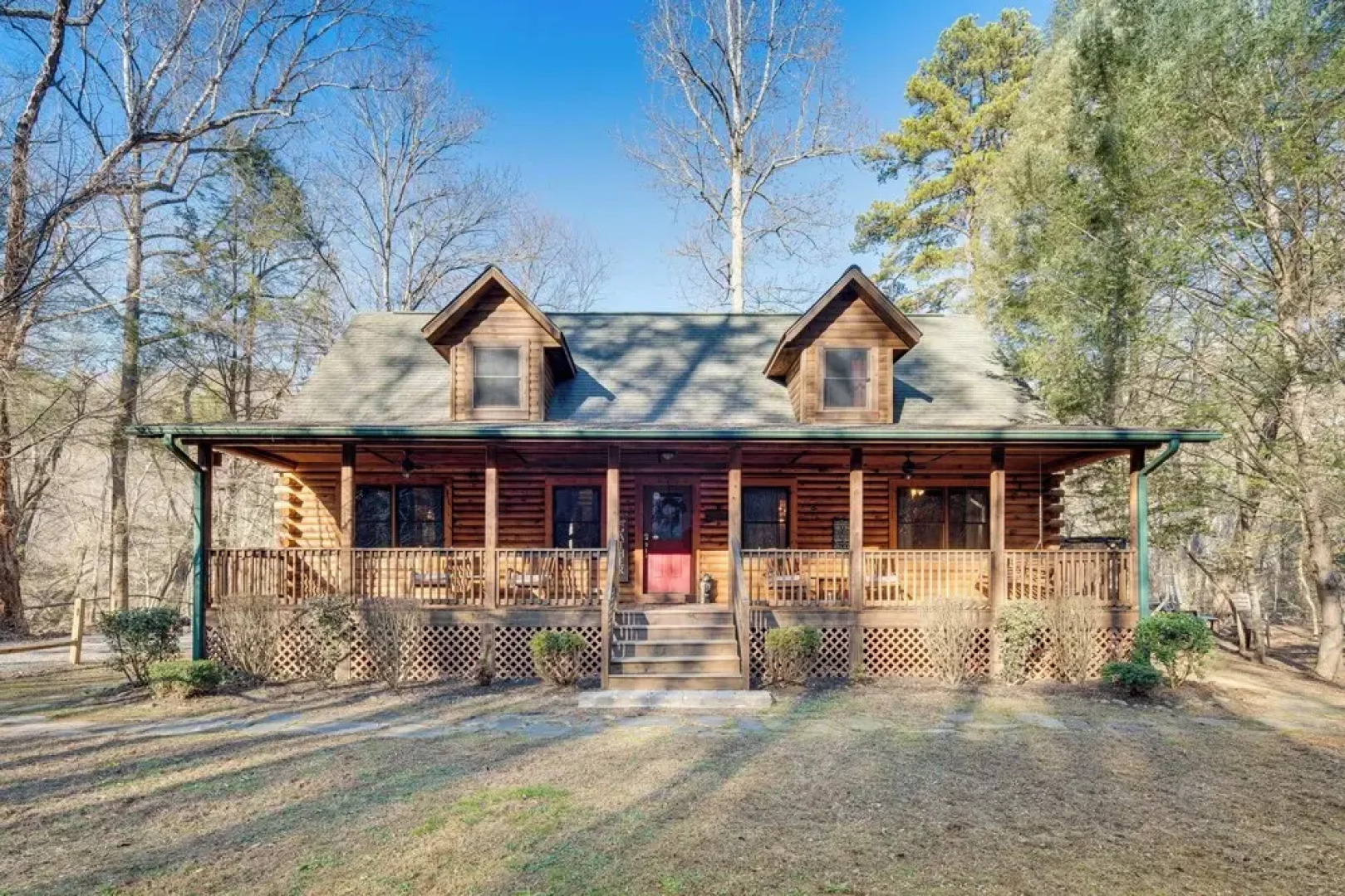 Pet-friendly Cabin w/ Loft: 5 Mi to Lake Lure!