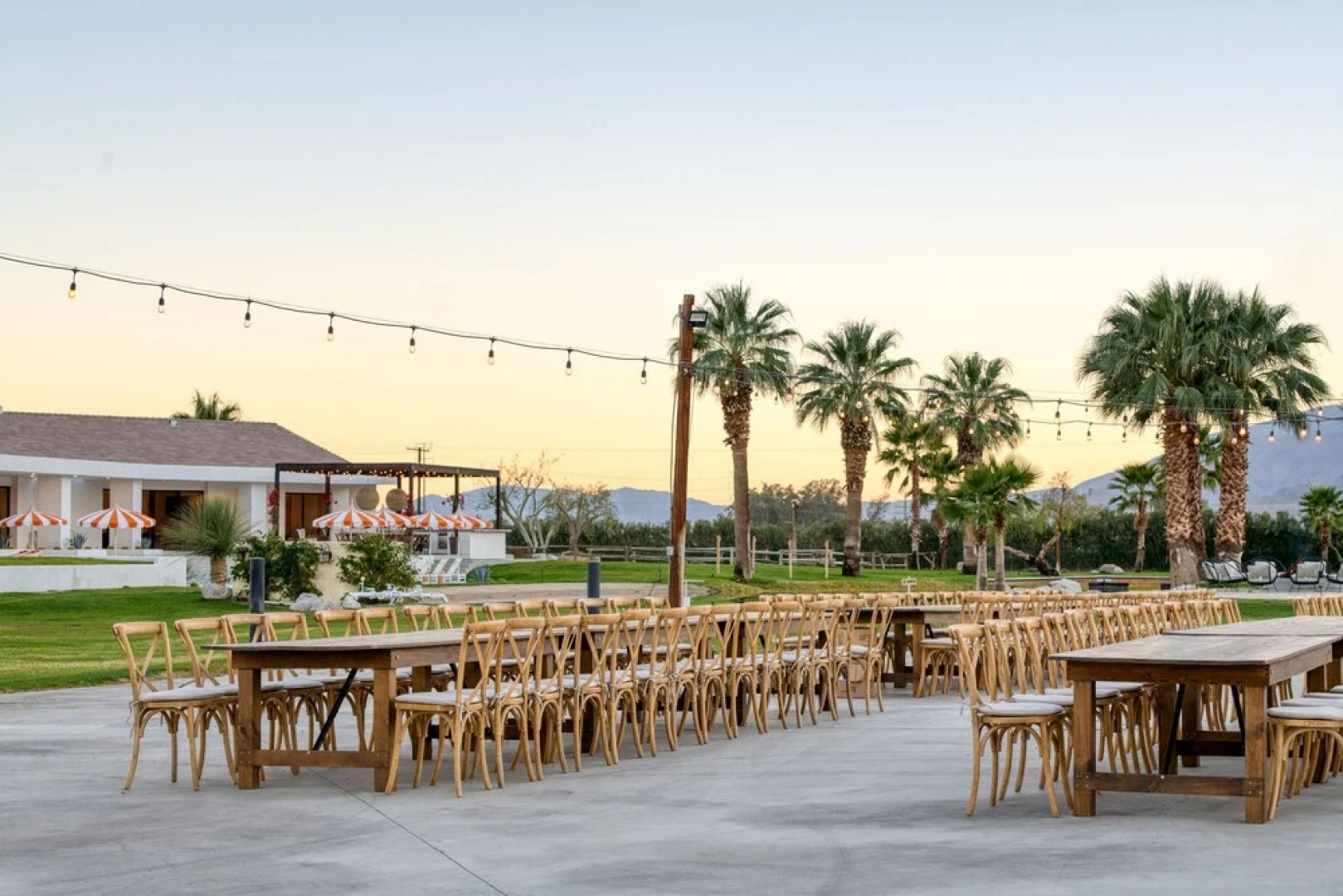 Buena Vista by Avantstay Massive Outdoor Oasis w Pool Spa Firepit