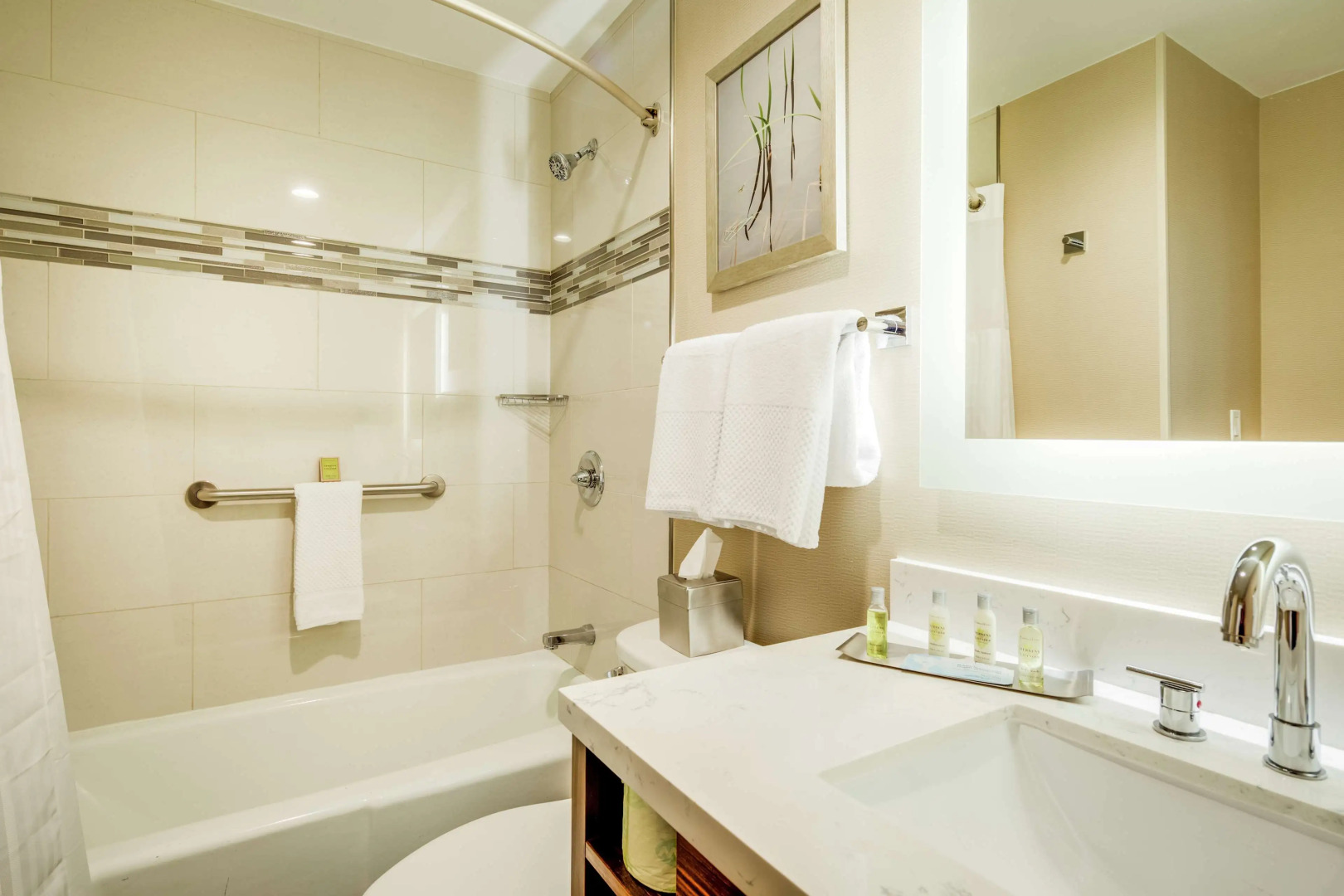 DoubleTree by Hilton Huntington