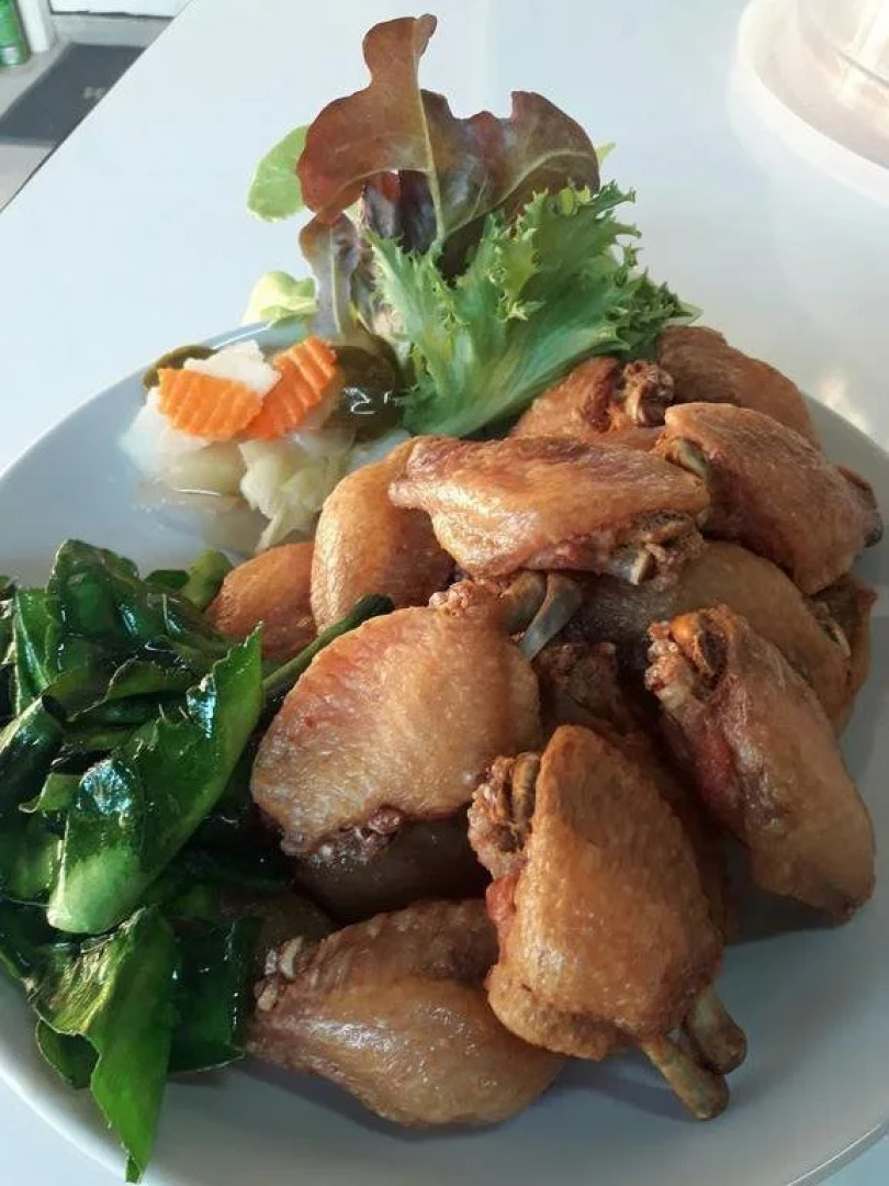 Baansuan Keb Tawan Resort