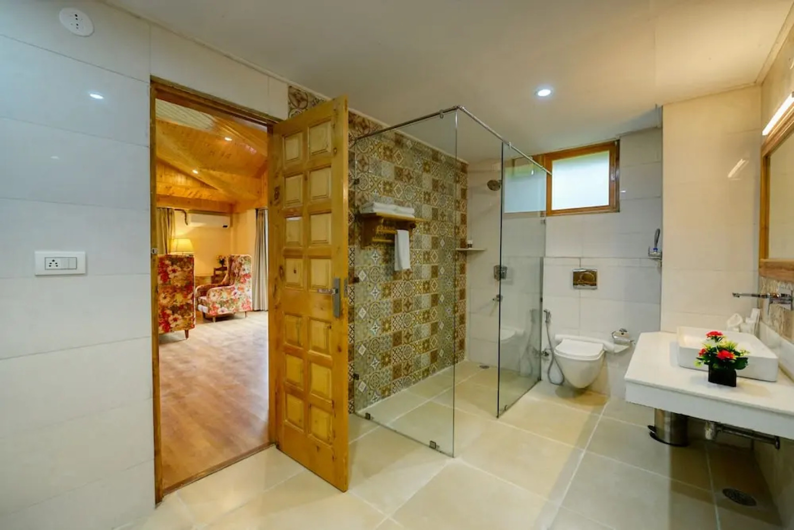 Clarks Inn Suites Manali