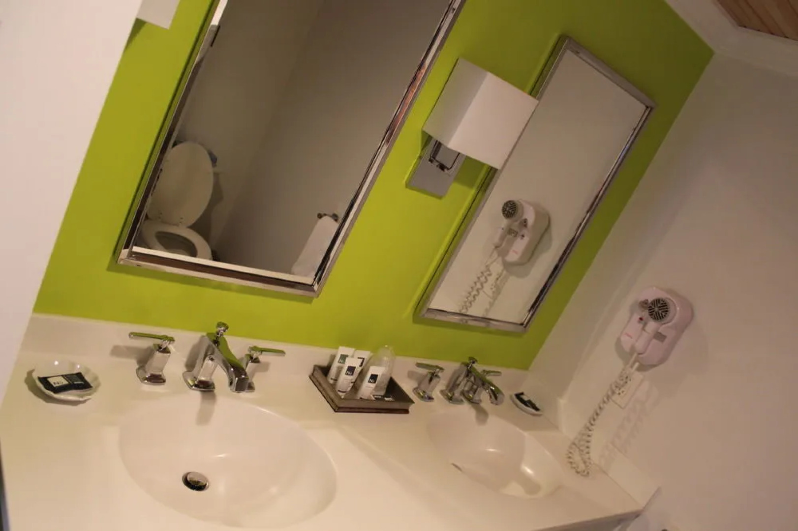 Boothbay Harbor Oceanside Inn