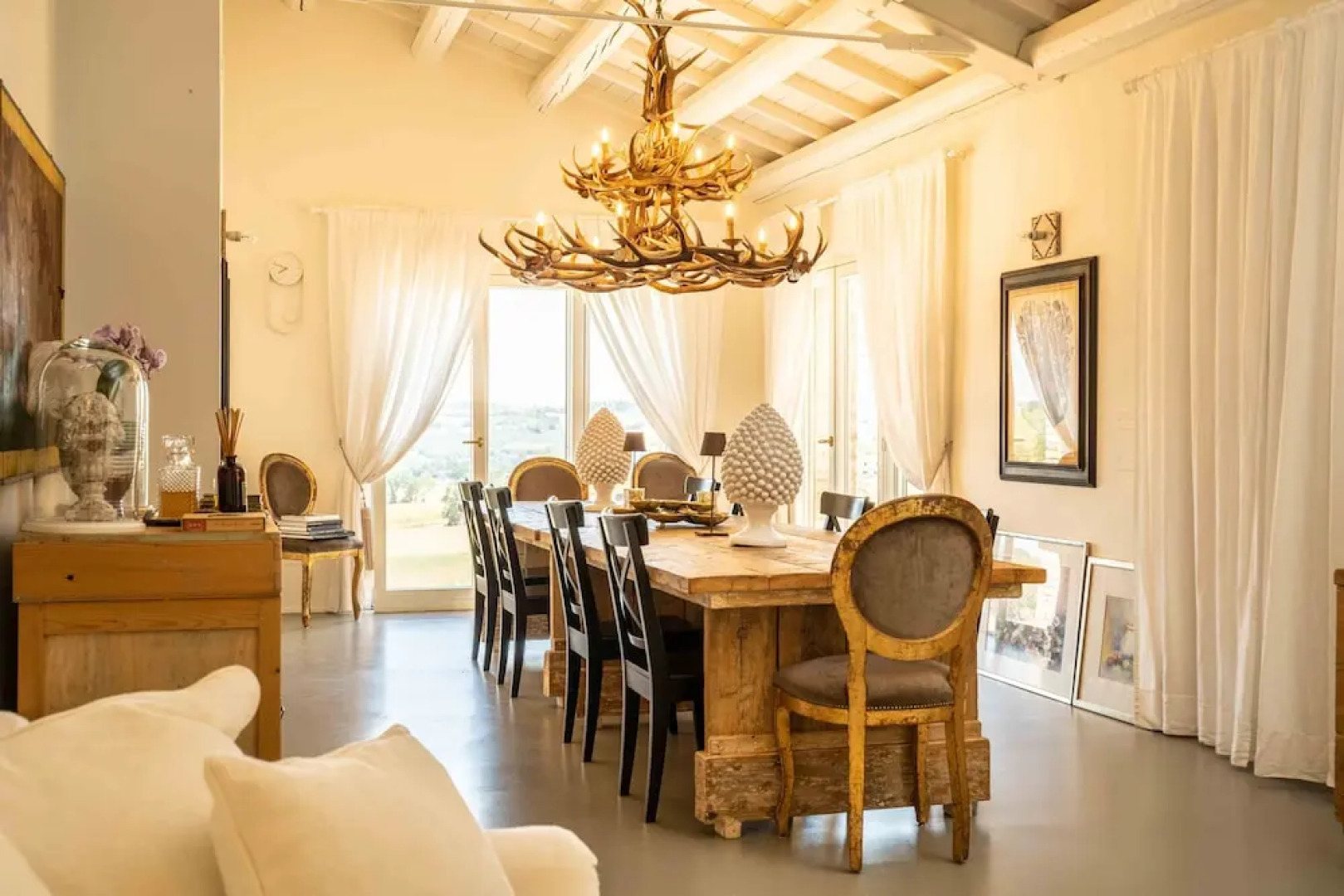 CasaVostra - Ambience Suites