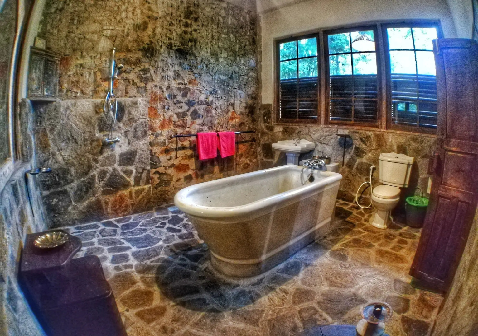 The Kandy Samadhi Centre