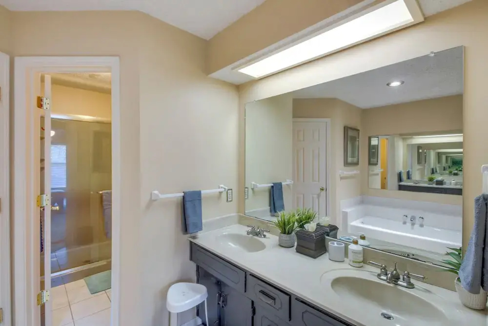 Overland Park Family Home w/ Game Room & Backyard!