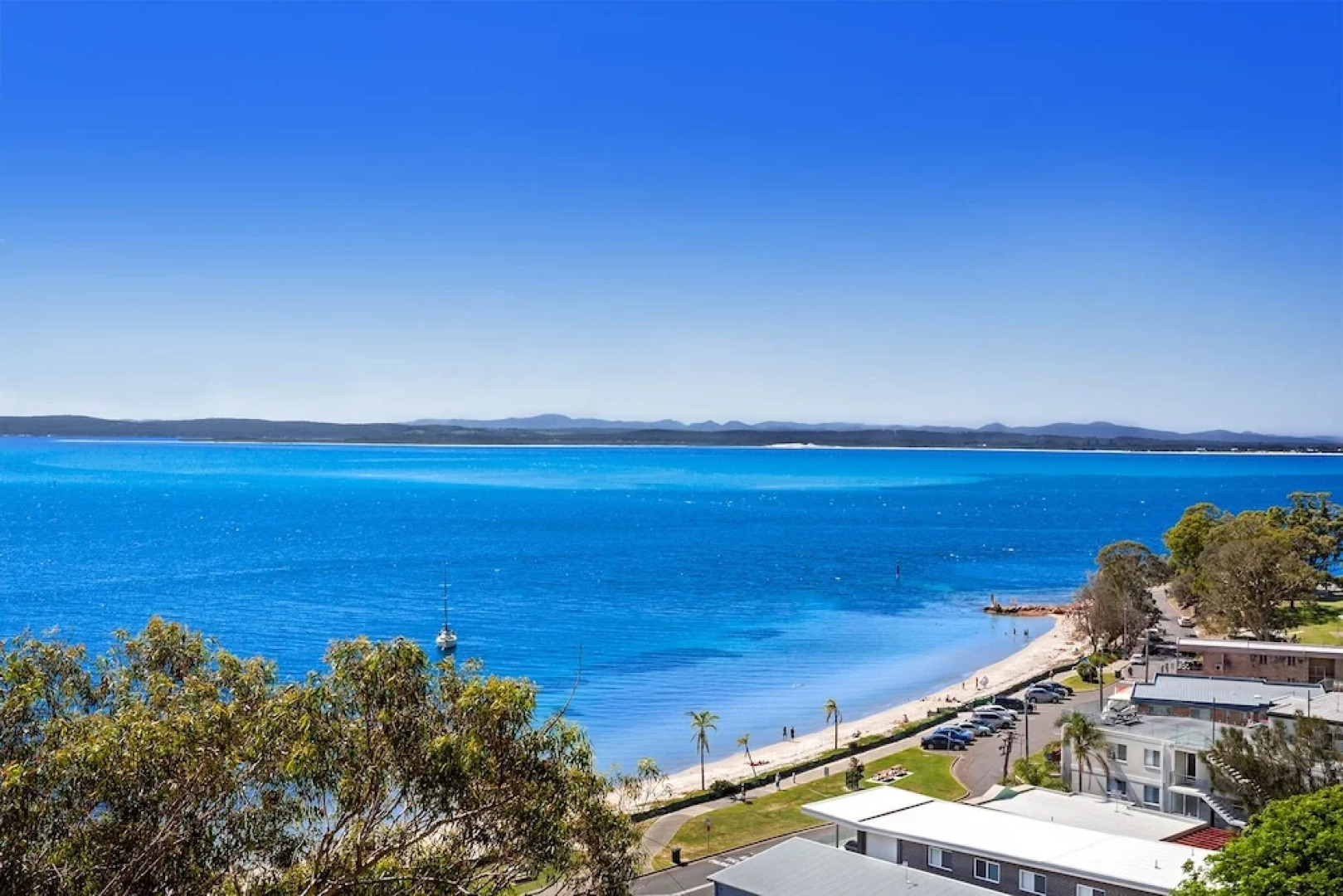 Le Vogue, Unit 22, 16 Magnus Street