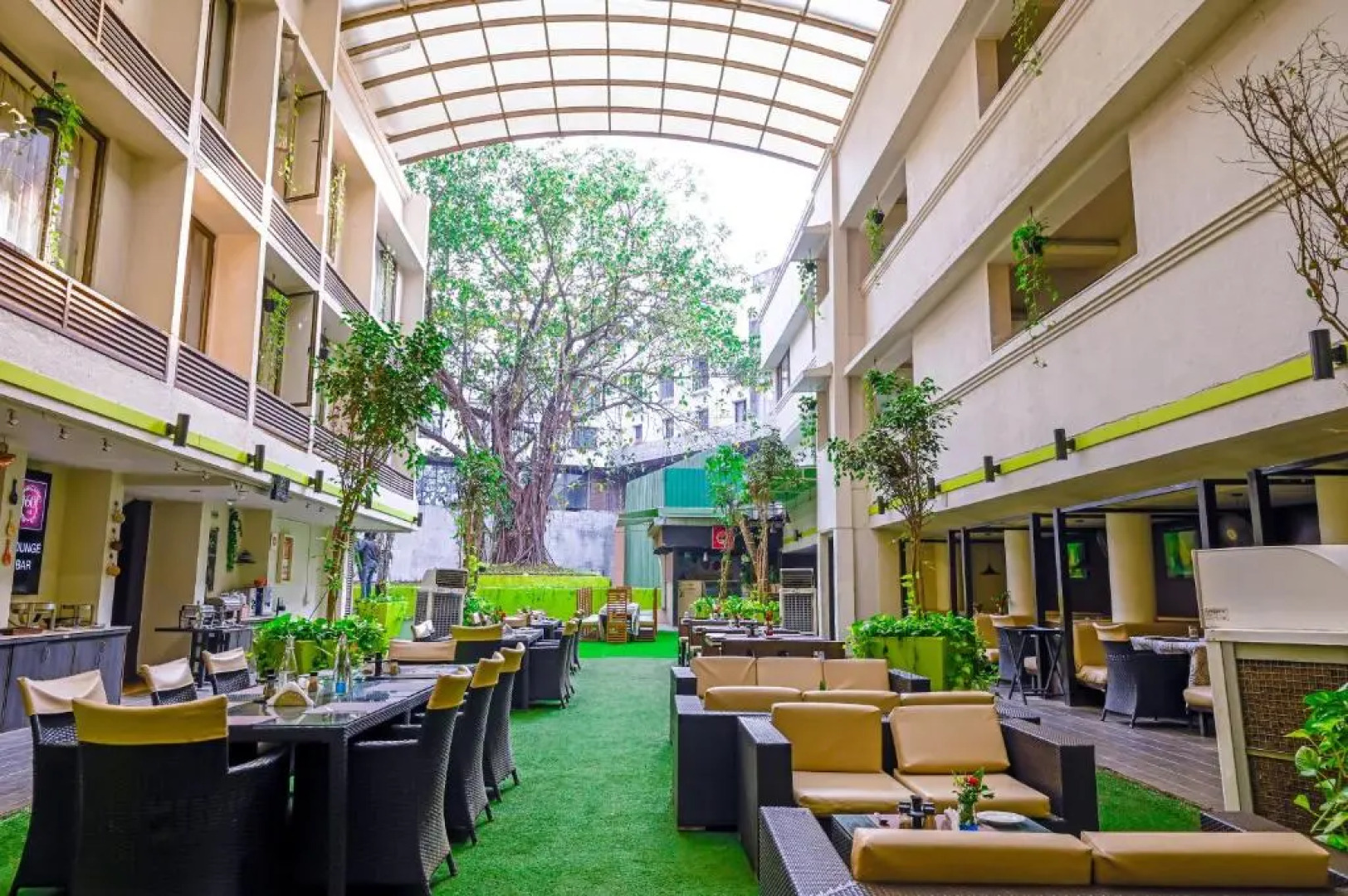 Citrus Hotel Lonavala