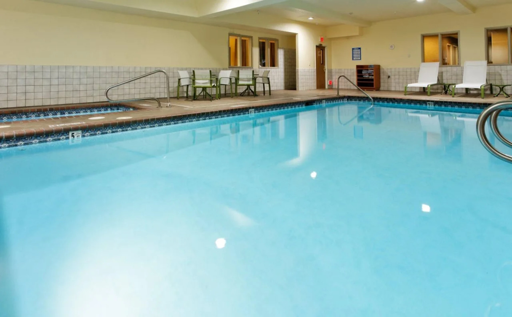 Holiday Inn Express & Suites Canyonville